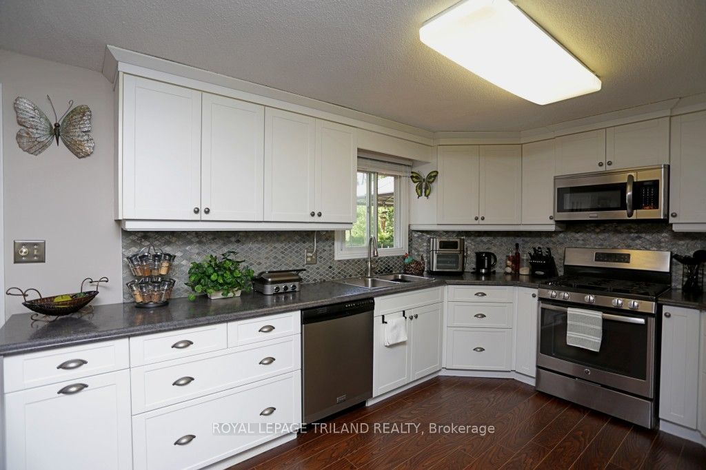 348 Shannon Boulevard Property Photo 17