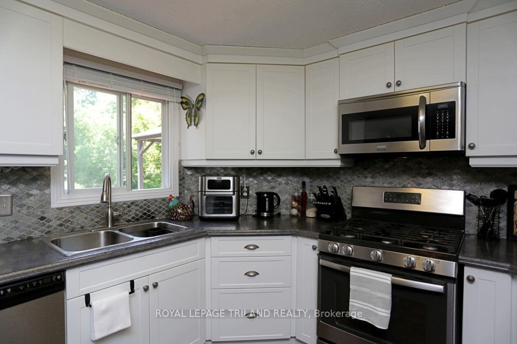 348 Shannon Boulevard Property Photo 18