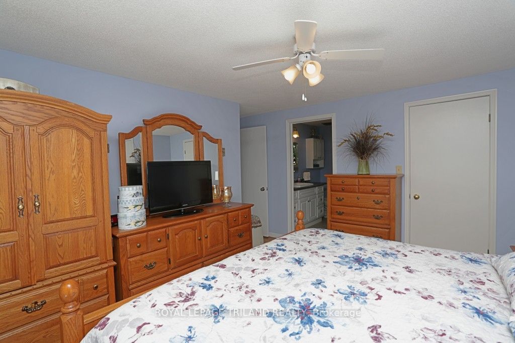 348 Shannon Boulevard Property Photo 25