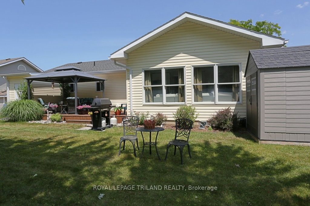 348 Shannon Boulevard Property Photo 32