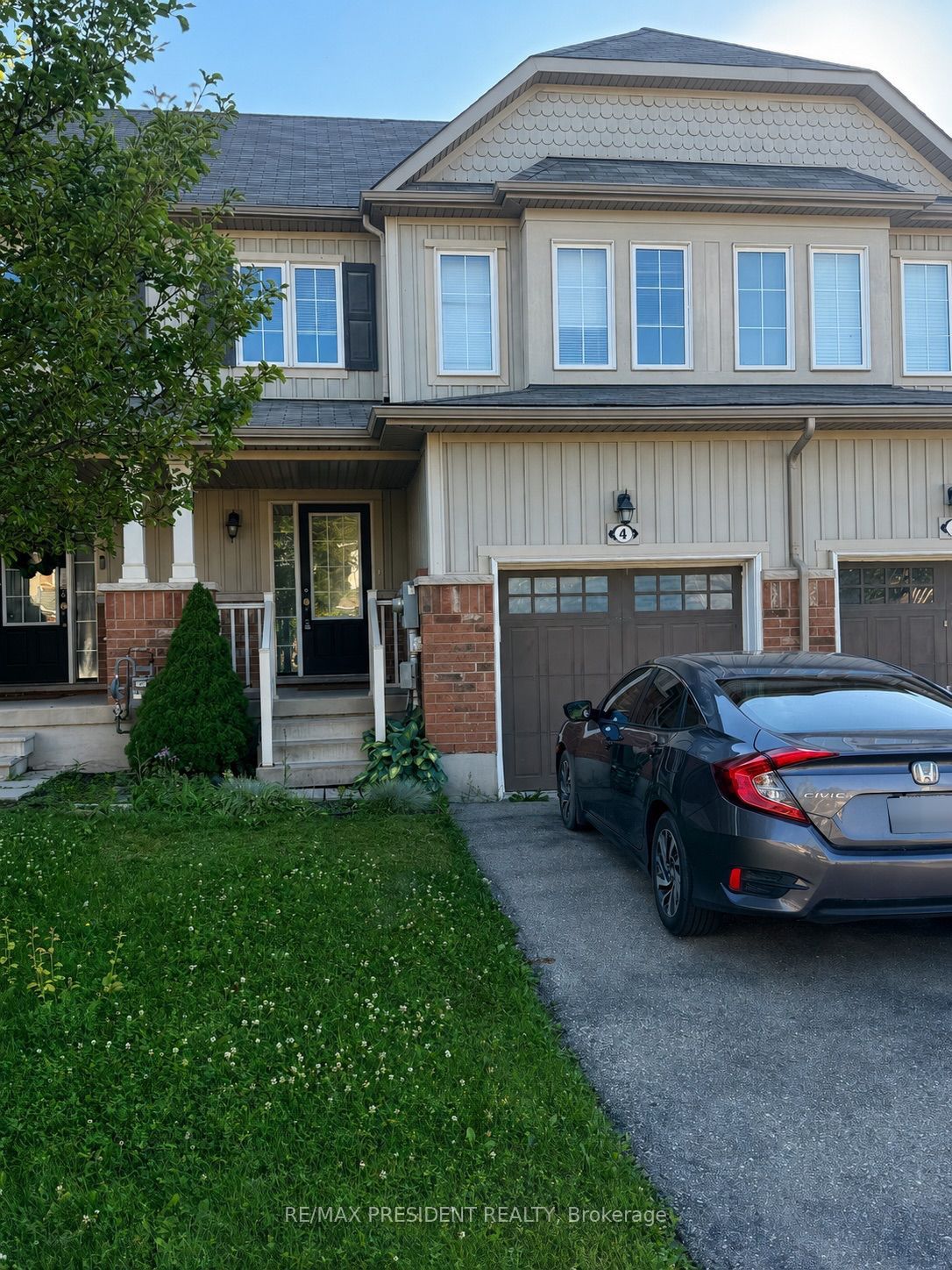 4 Avedisian Street Property Photo 1