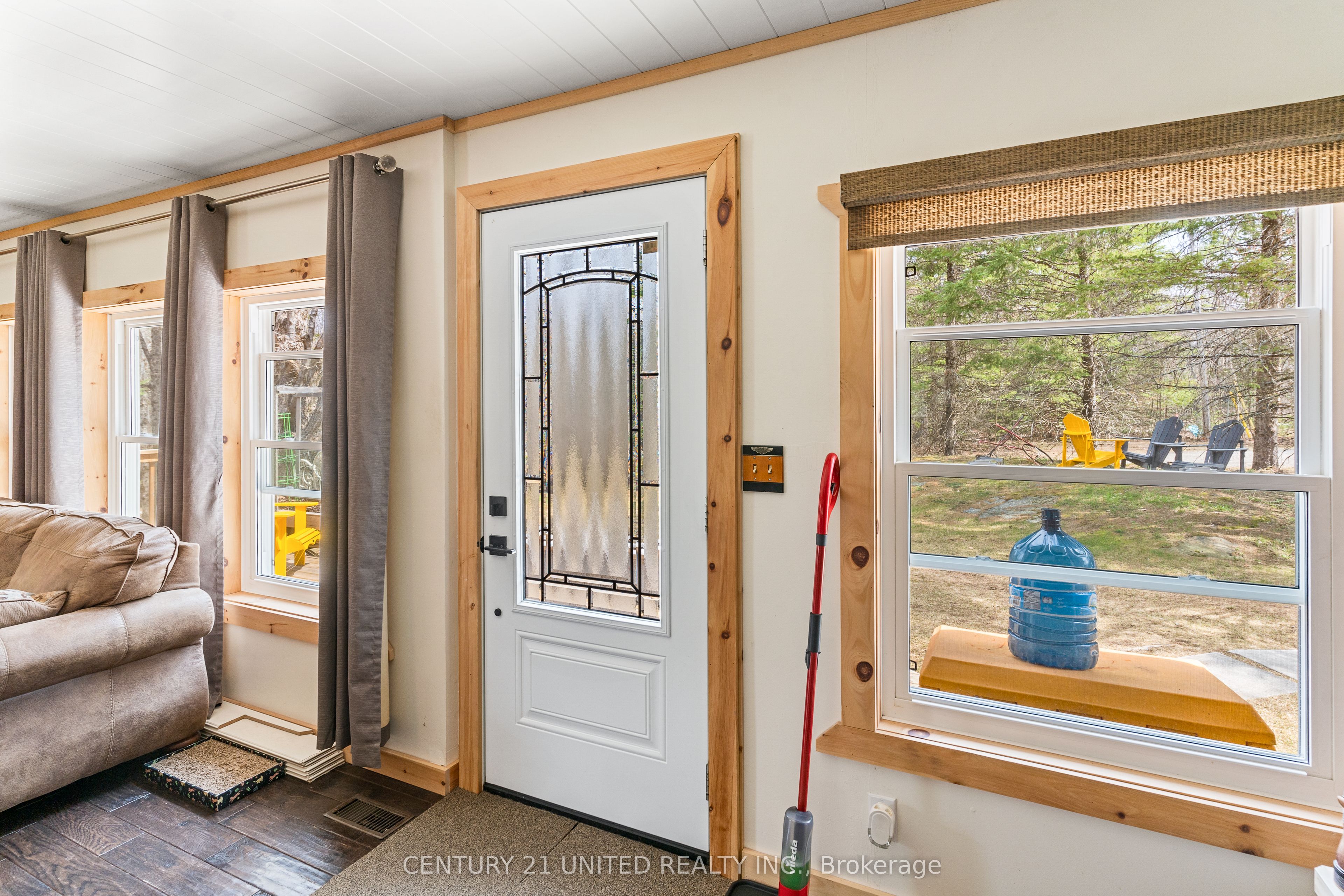 1001 English Circle Property Photo 6