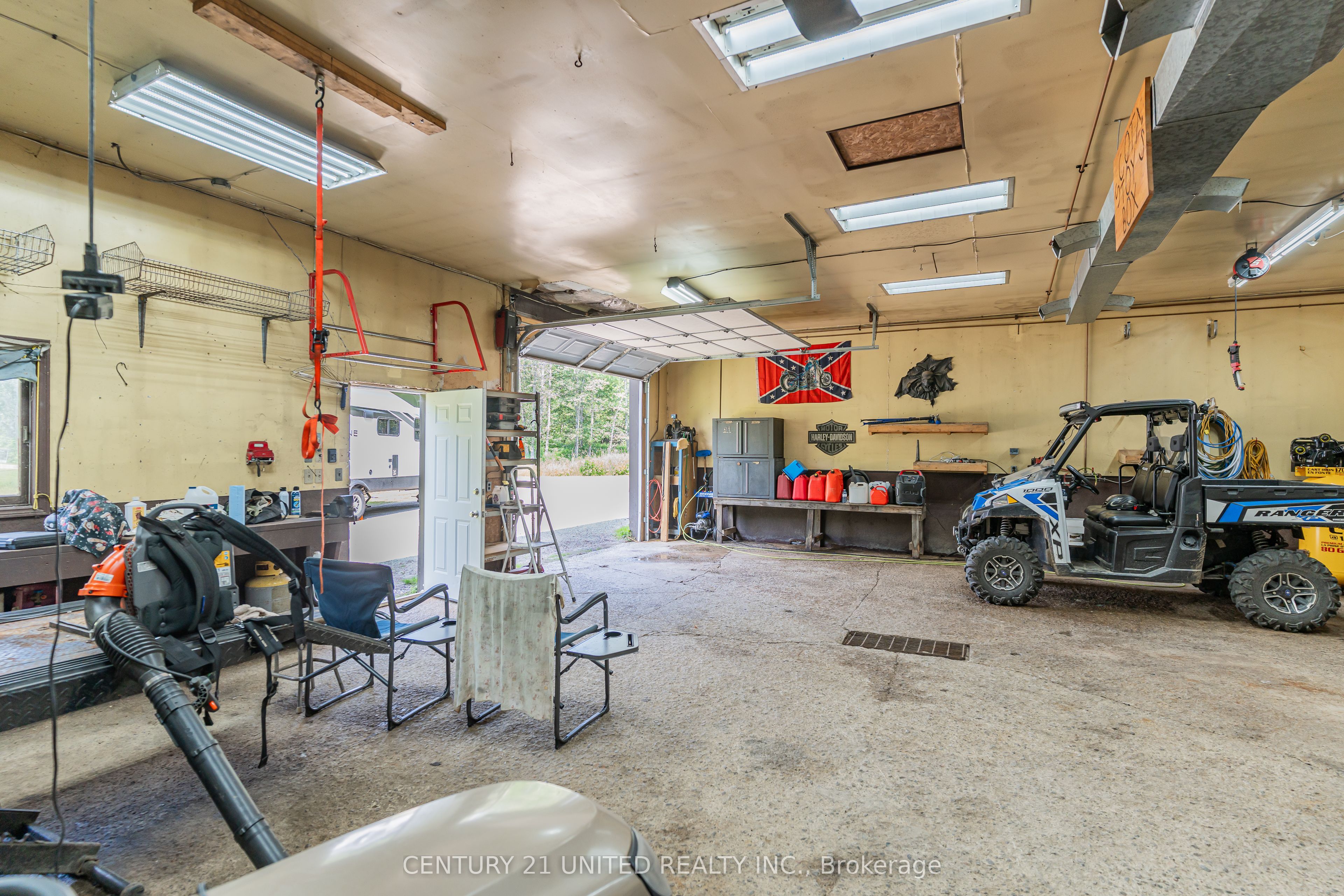 1001 English Circle Property Photo 43