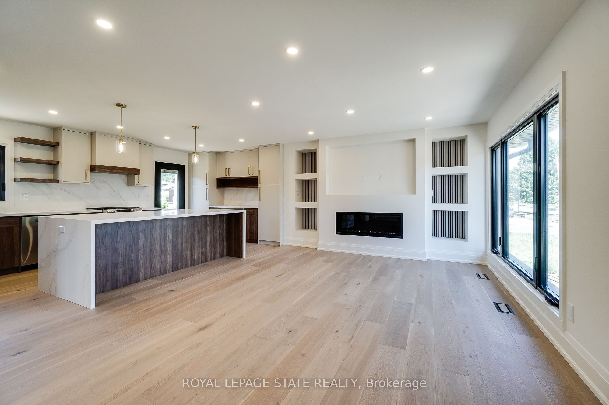 24 Royce Avenue Property Photo 13