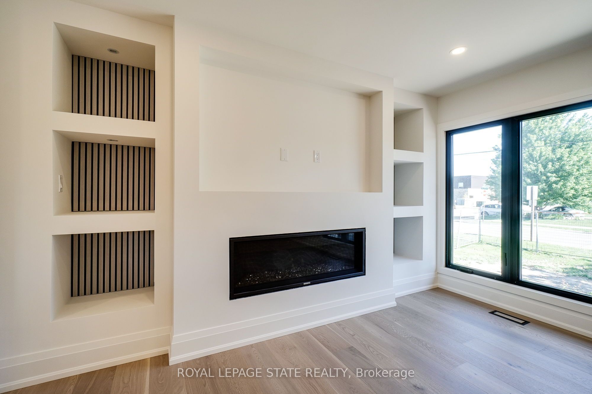 24 Royce Avenue Property Photo 14