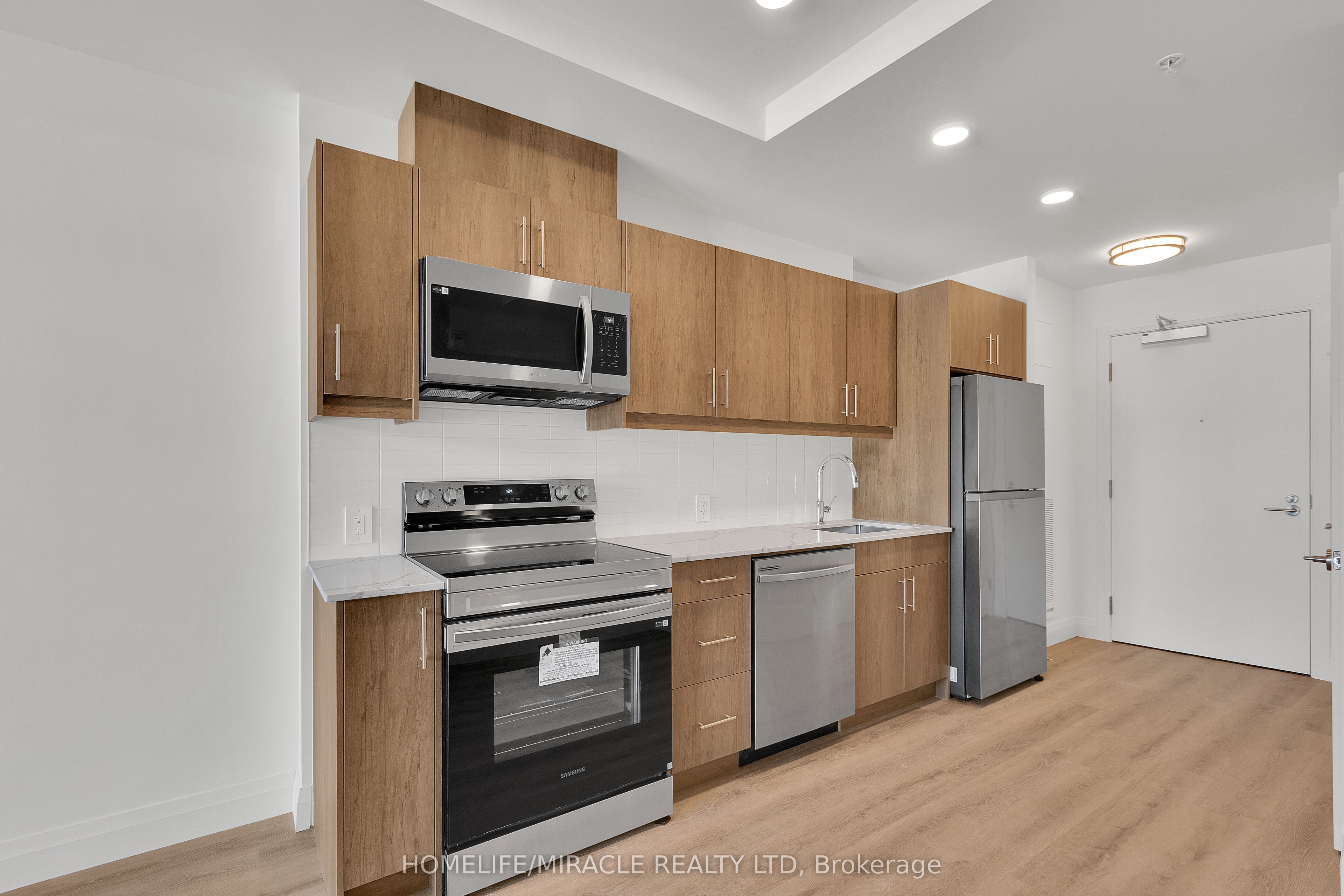 1333 Weber Street E 201 Property Photo 6