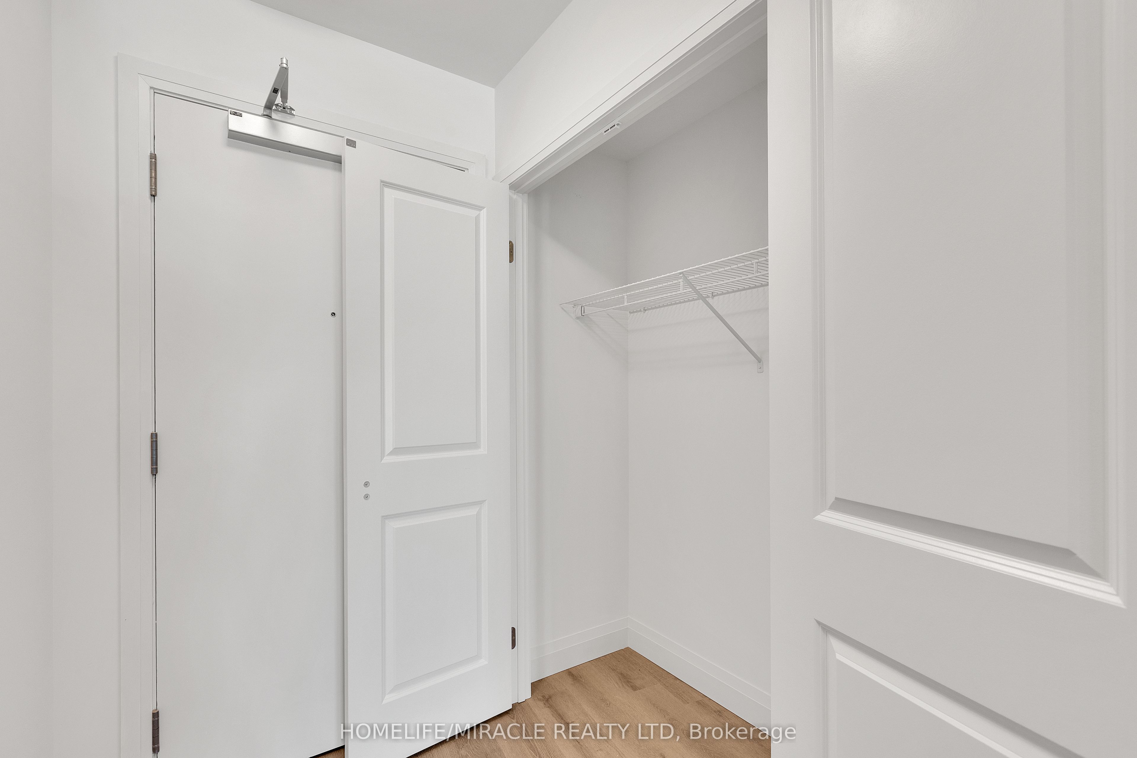 1333 Weber Street E 201 Property Photo 8
