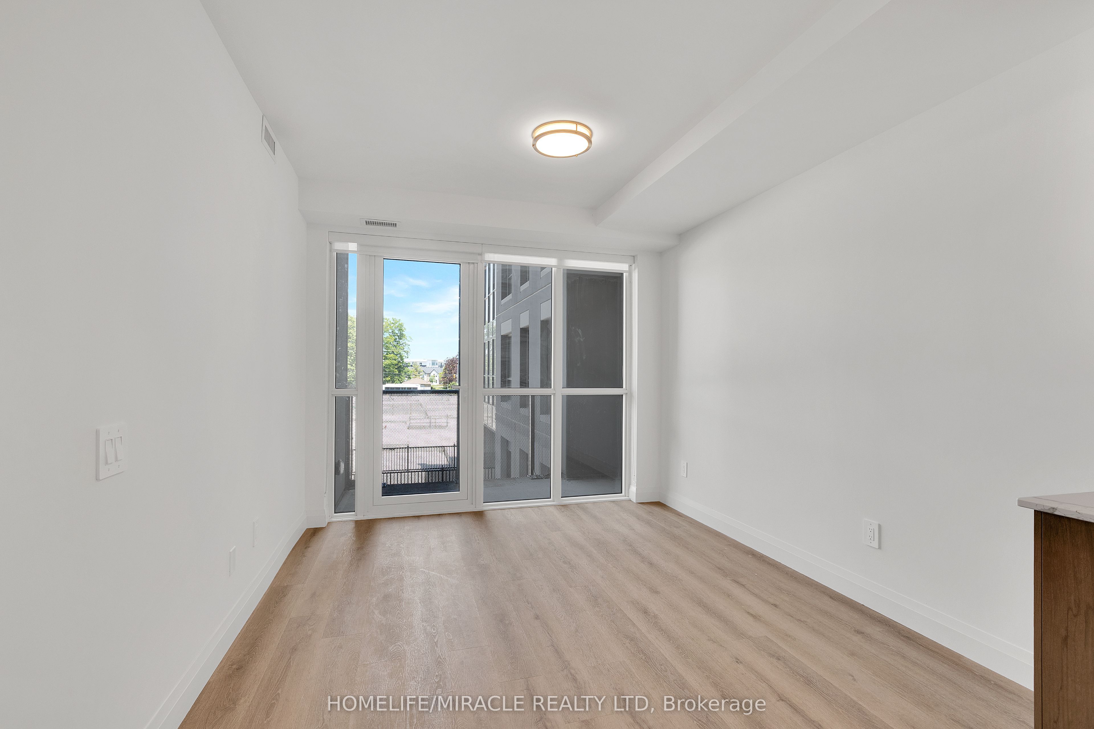 1333 Weber Street E 201 Property Photo 9