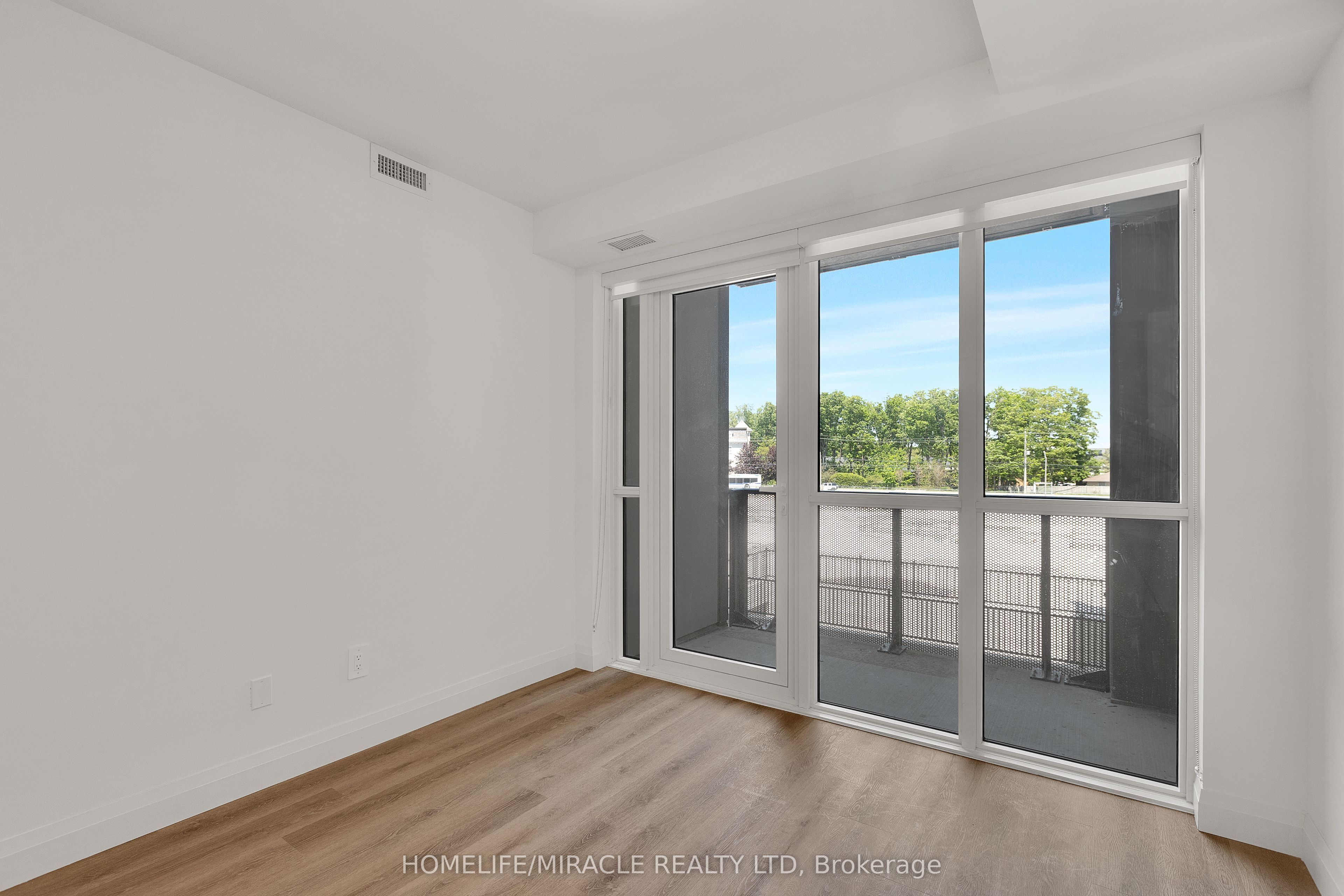 1333 Weber Street E 201 Property Photo 10