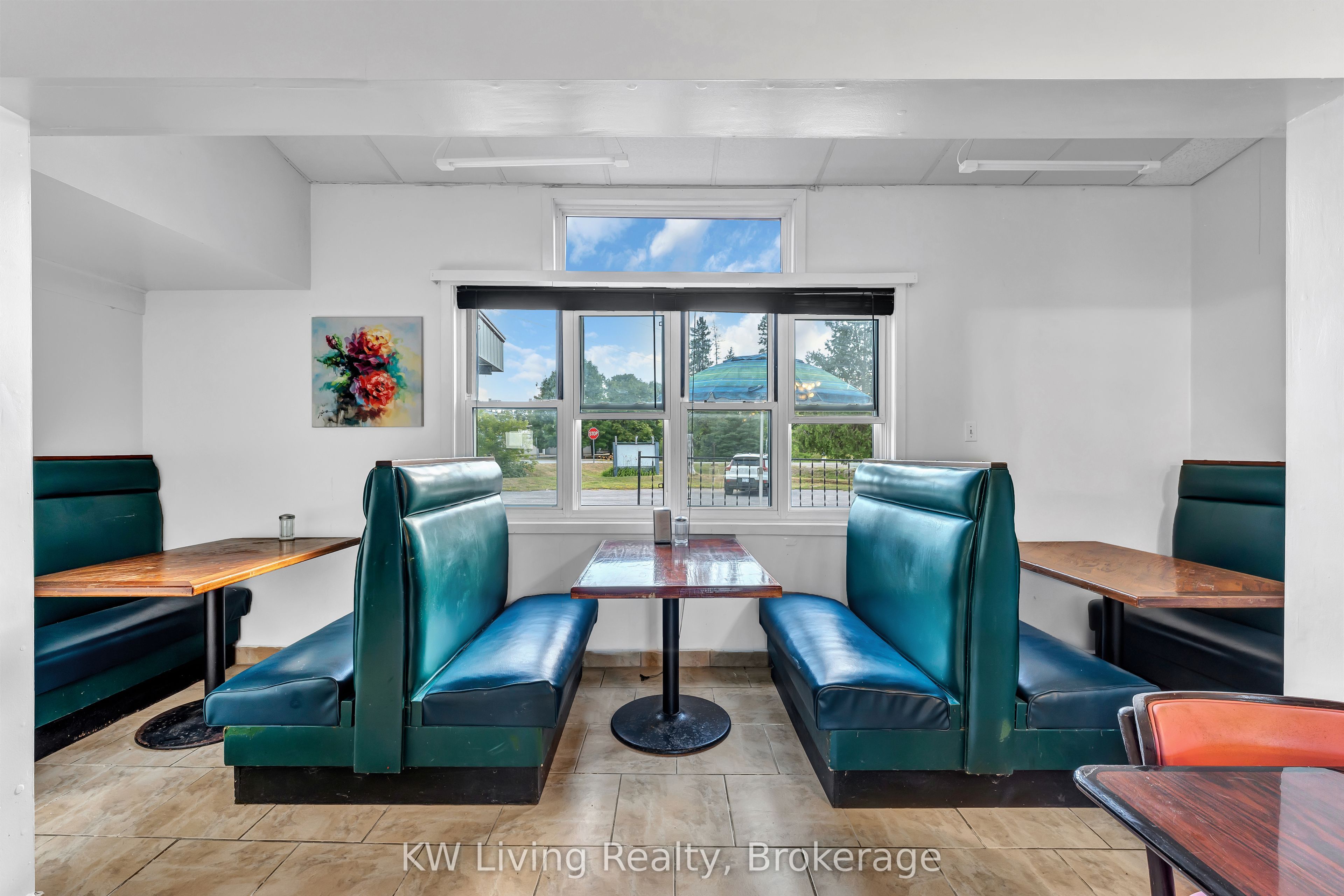 2030 Kirkfield Road Property Photo 15
