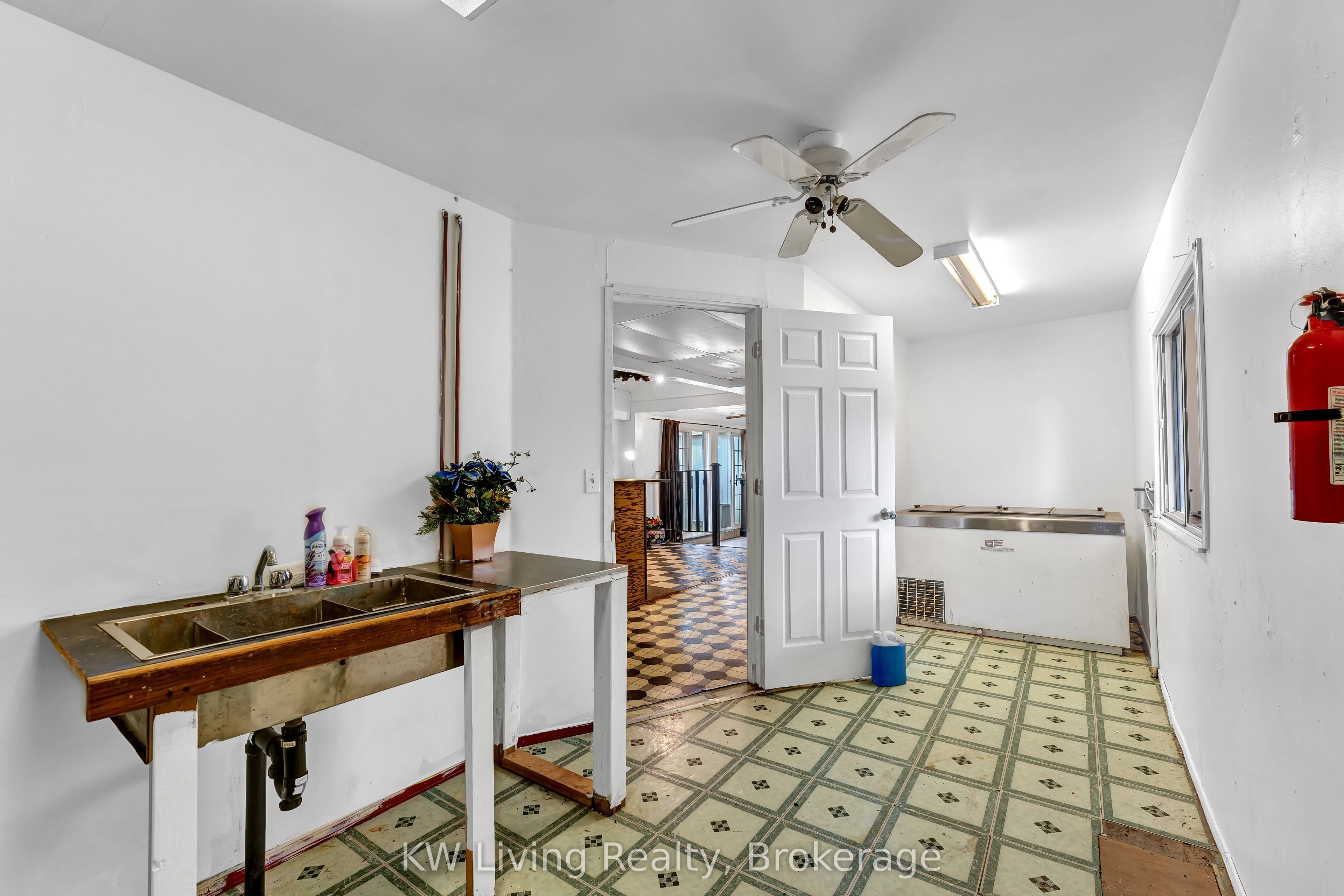 2030 Kirkfield Road Property Photo 21