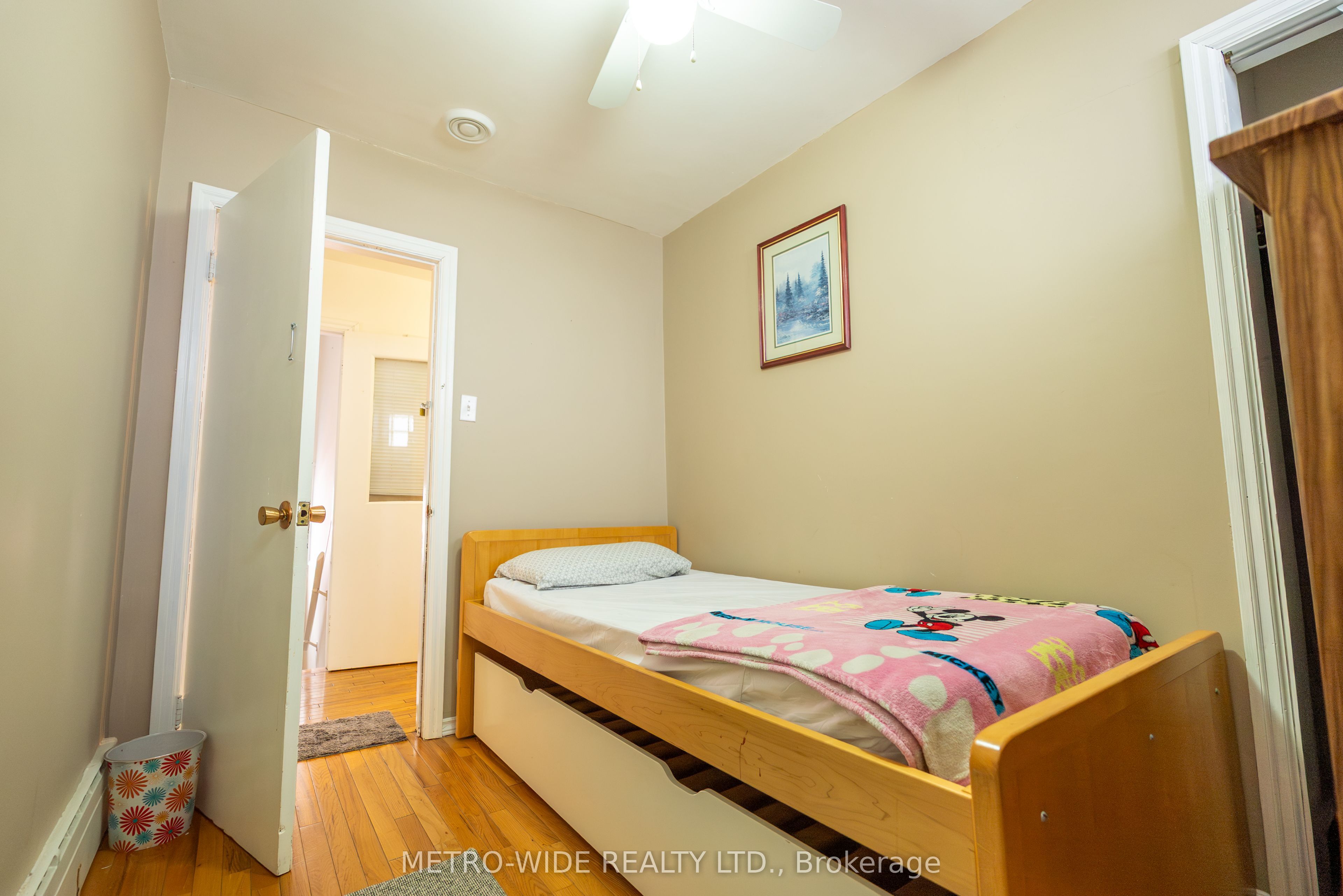 476 First Avenue E Property Photo 11