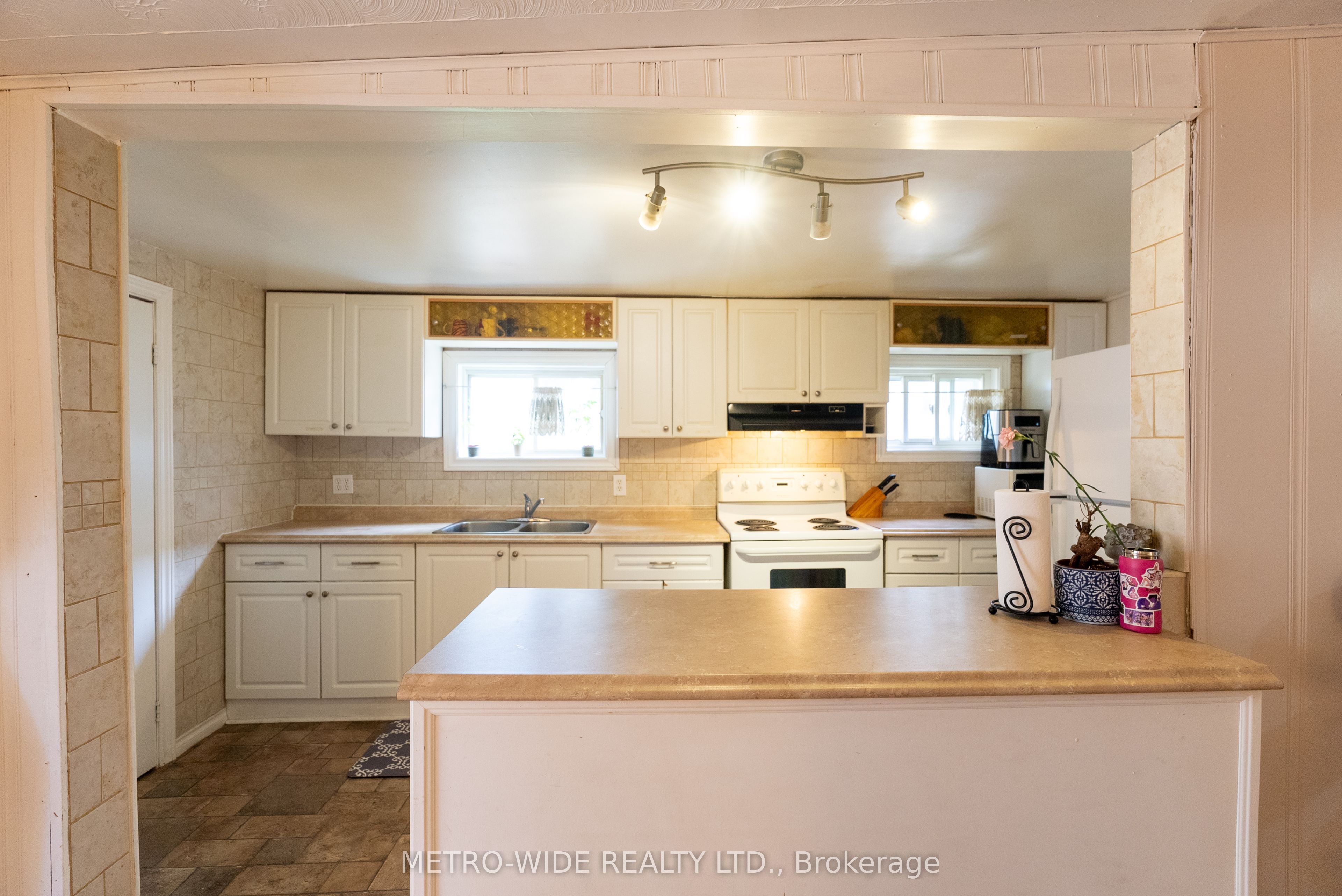 476 First Avenue E Property Photo 21