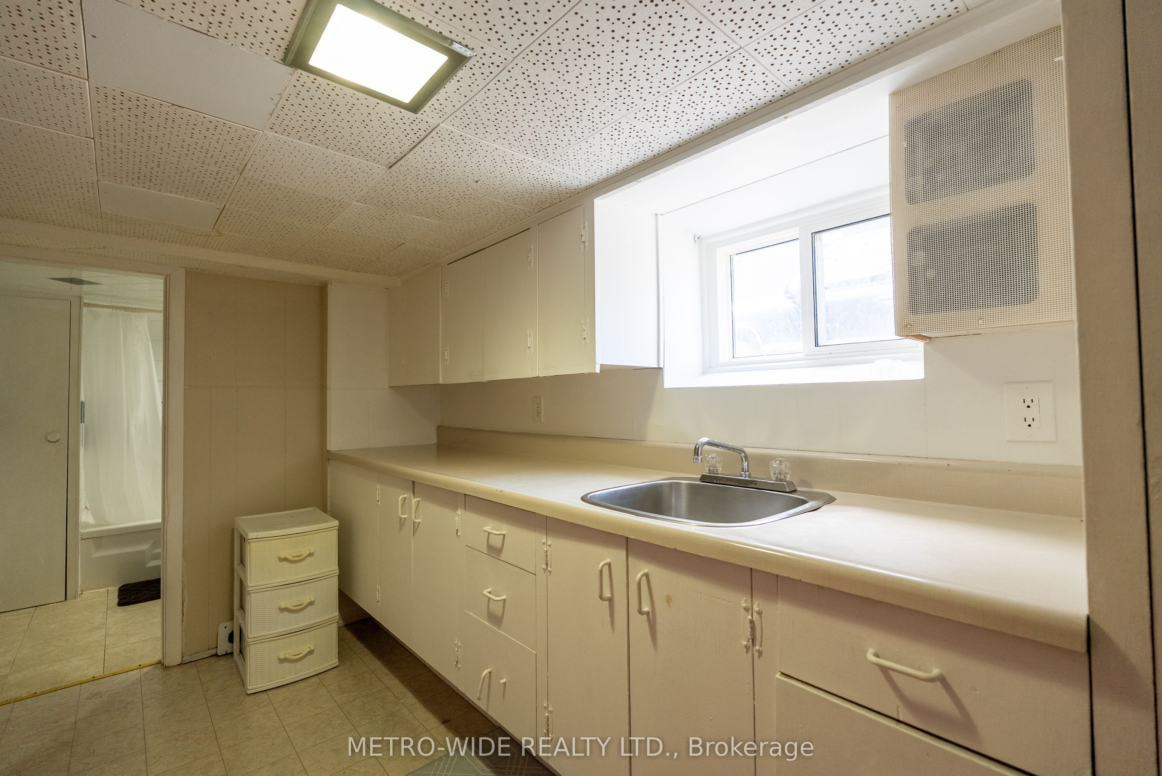 476 First Avenue E Property Photo 25