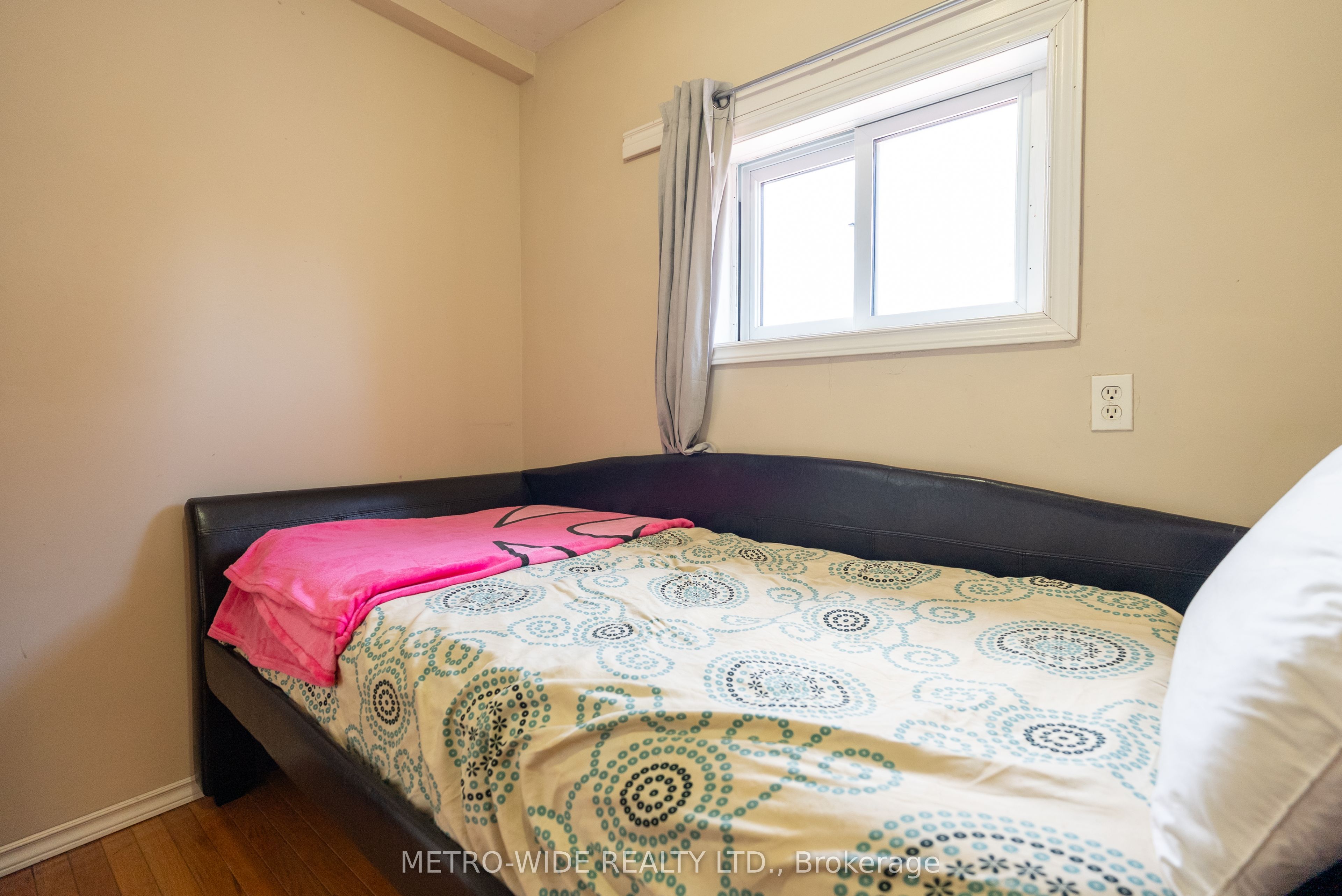 476 First Avenue E Property Photo 27