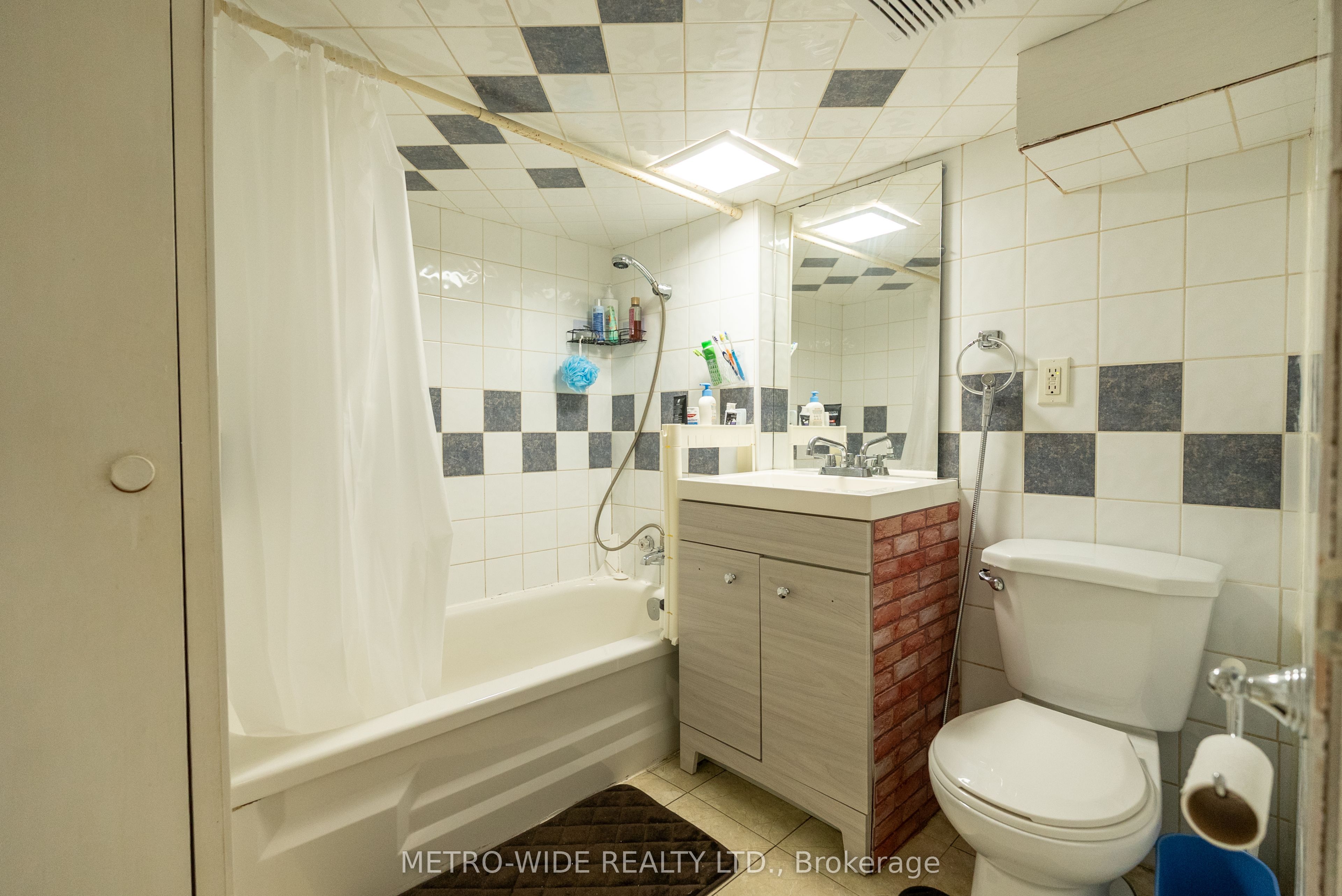 476 First Avenue E Property Photo 44