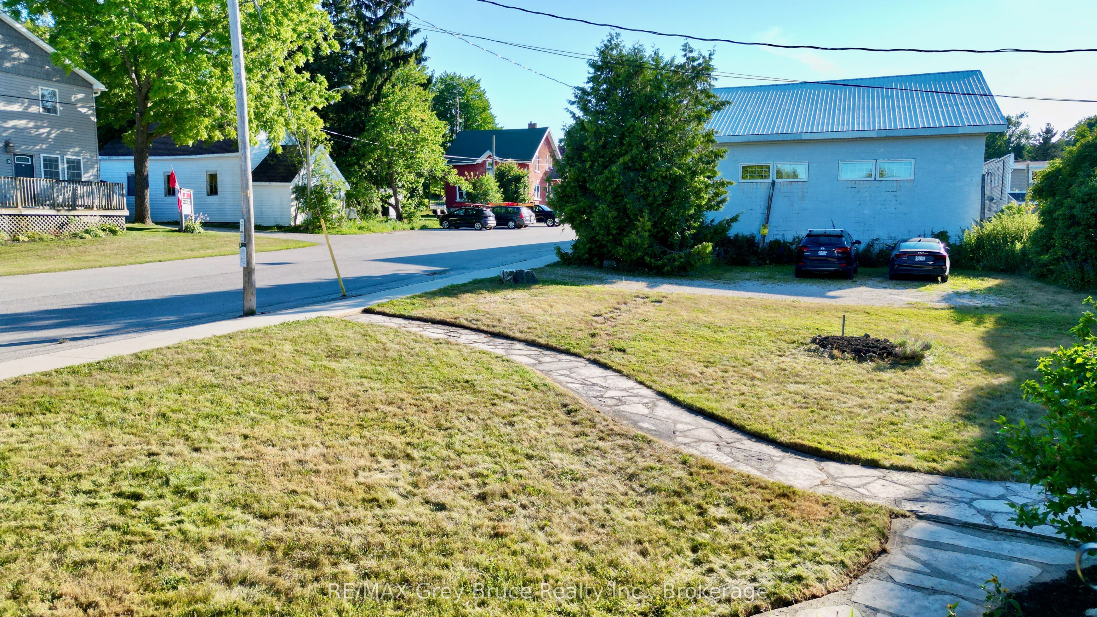 4 Mill Street Property Photo 39