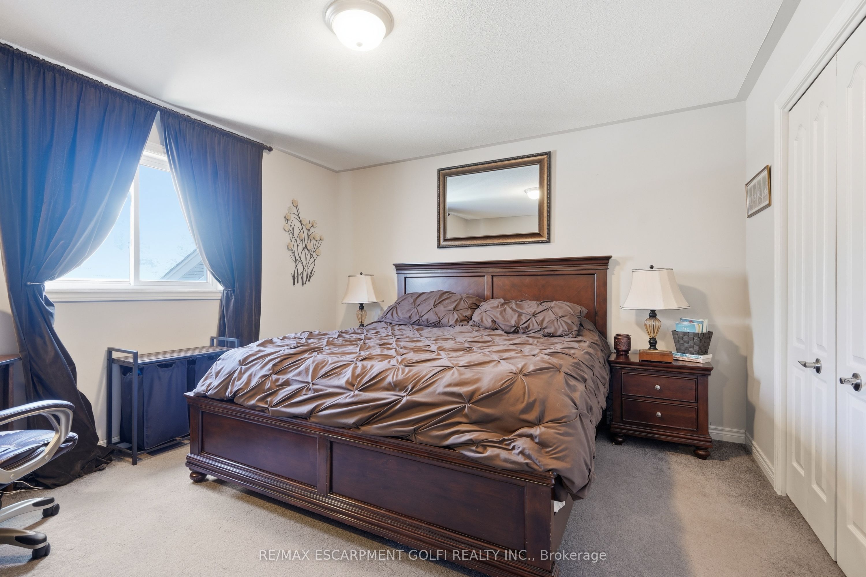 202 Wellbrook Boulevard Property Photo 13
