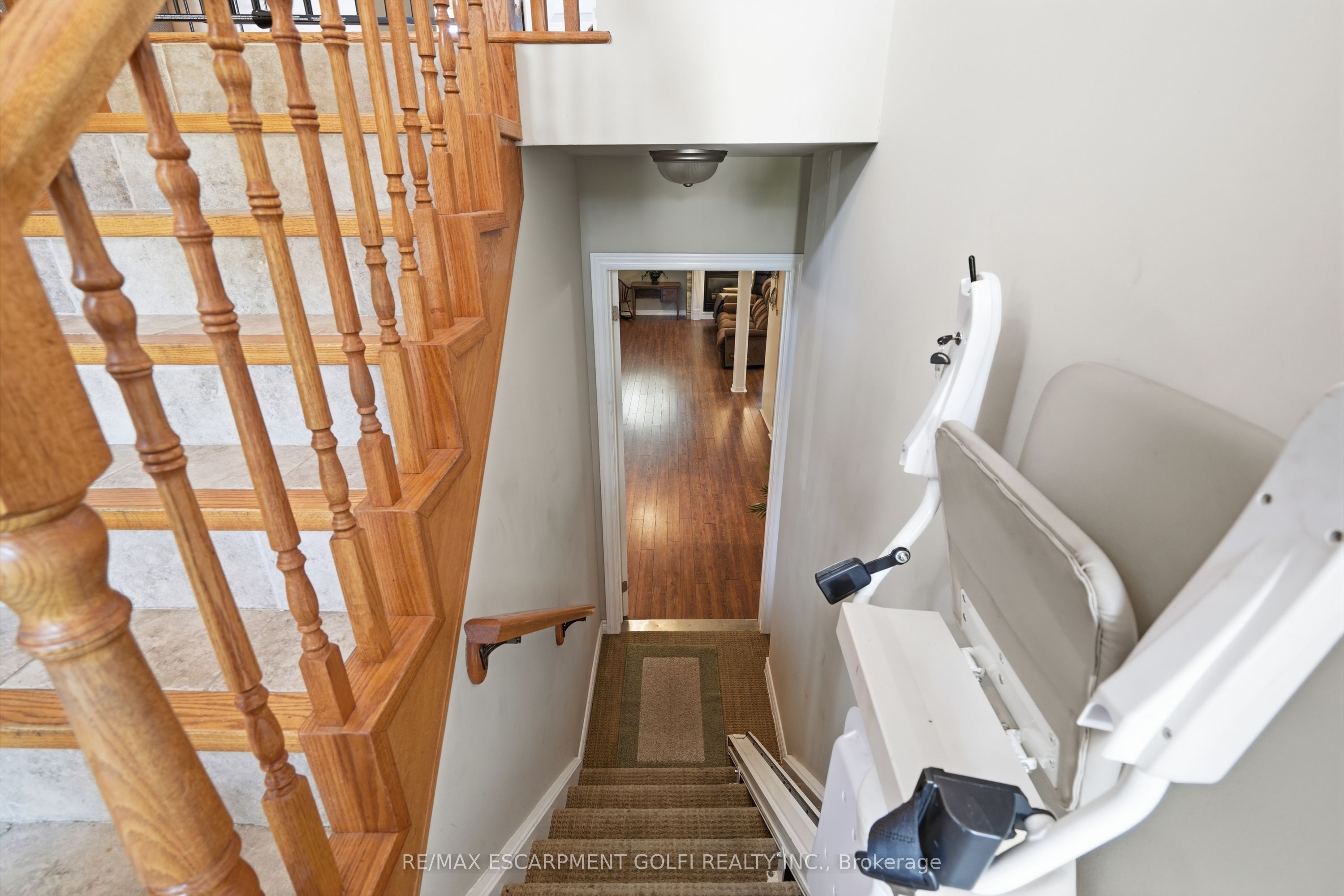 202 Wellbrook Boulevard Property Photo 14
