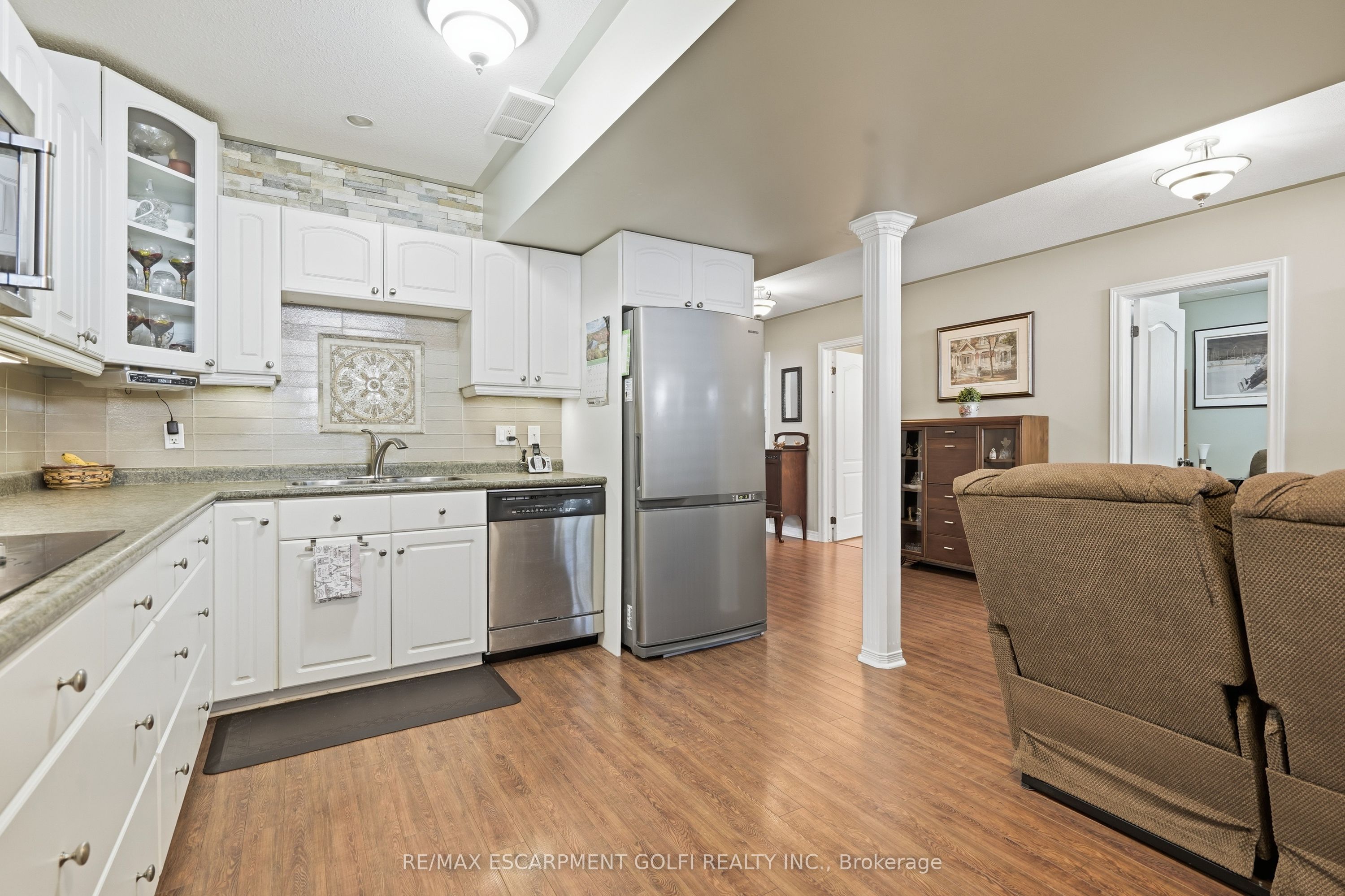 202 Wellbrook Boulevard Property Photo 26