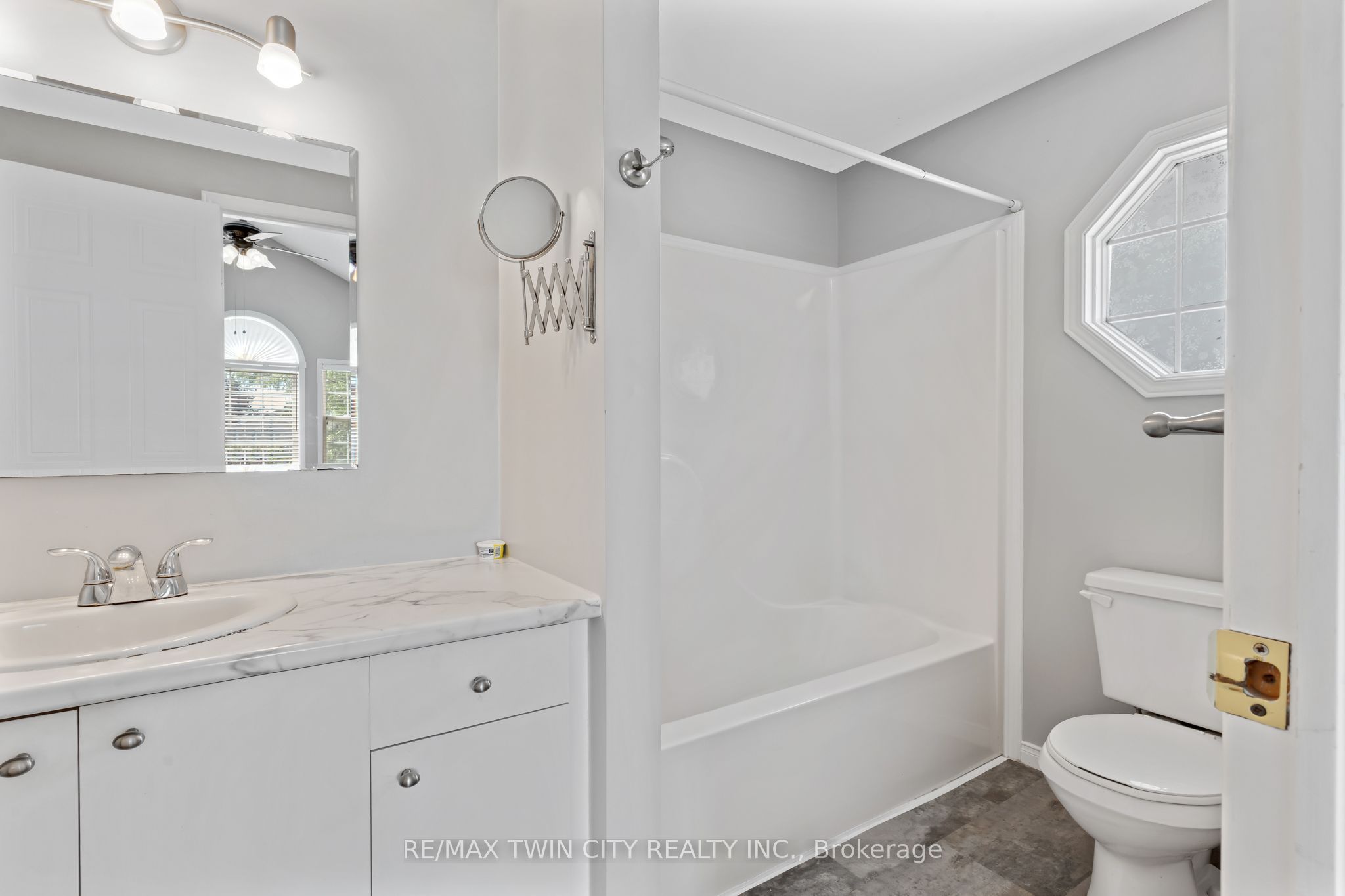 129 Kovac Road Property Photo 16