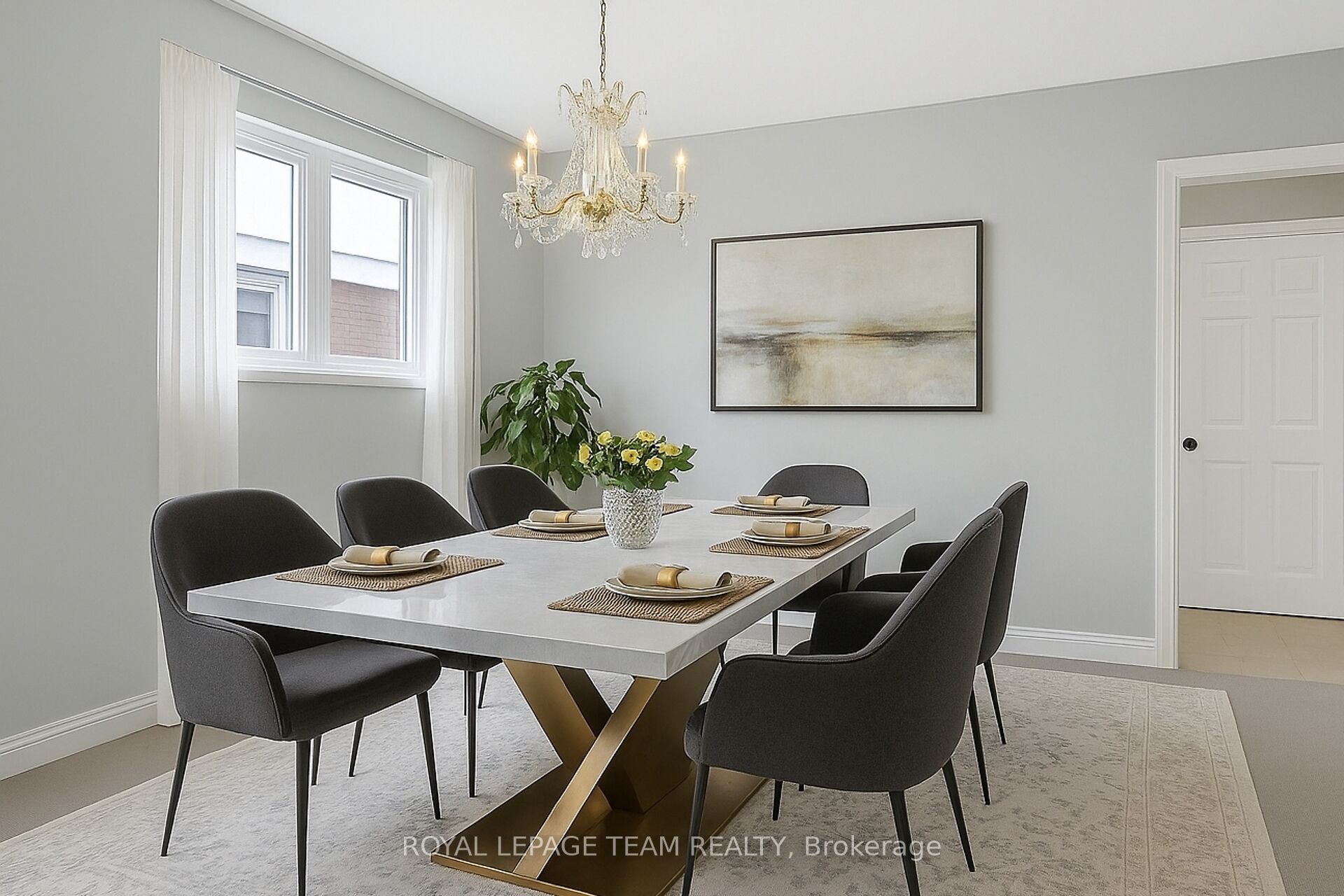 962 Dynes Road Property Photo 8