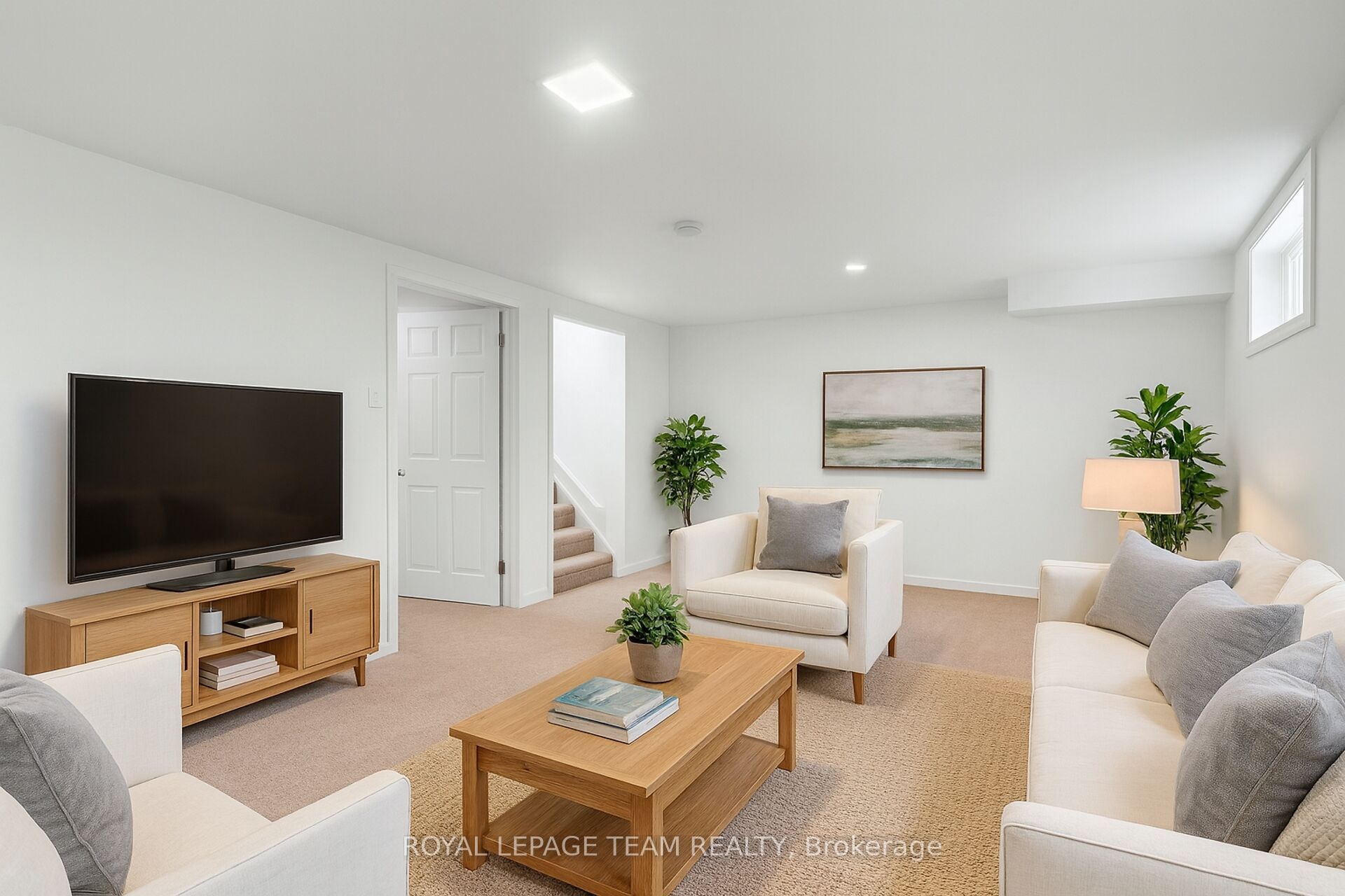 962 Dynes Road Property Photo 22