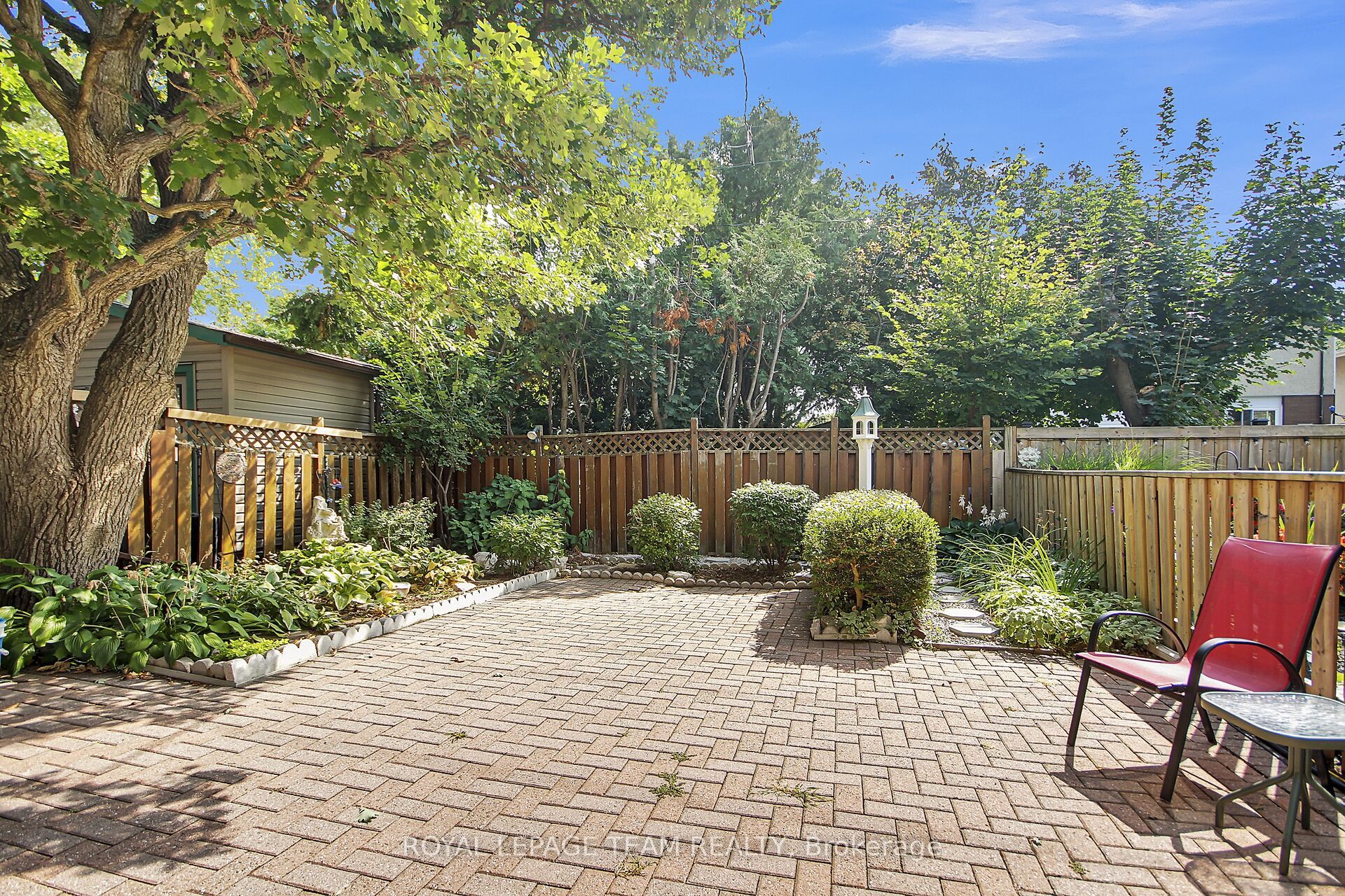 962 Dynes Road Property Photo 27