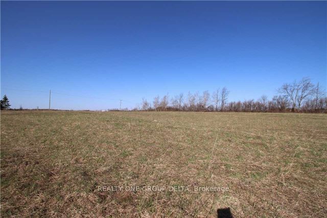 772789 Highway 10 Property Photo 2
