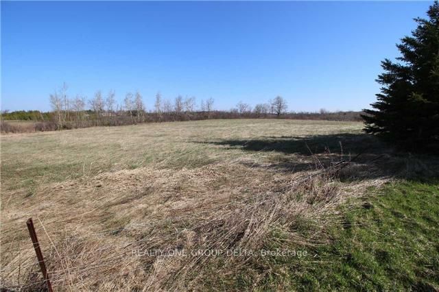 772789 Highway 10 Property Photo 3