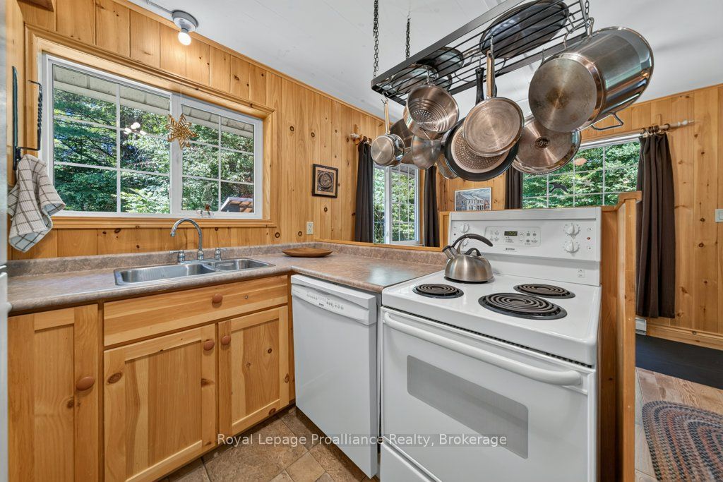 3201 River Road Property Photo 24