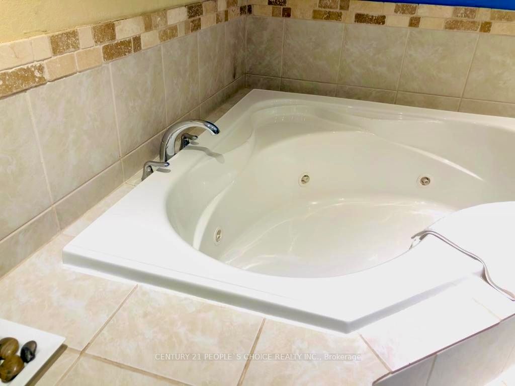 76 Mcnaughton Avenue Property Photo 10