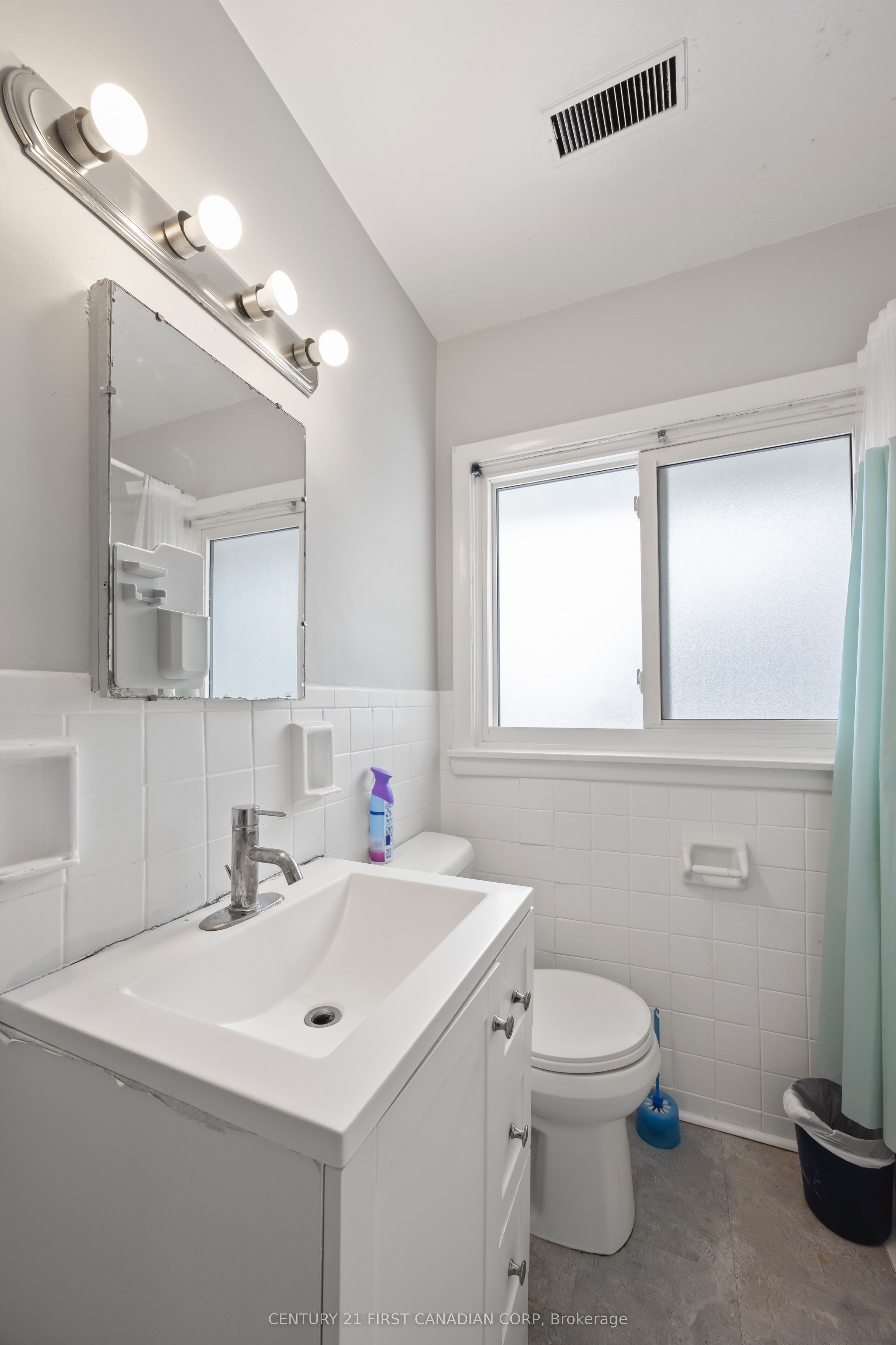 664 Cheapside Street Property Photo 4