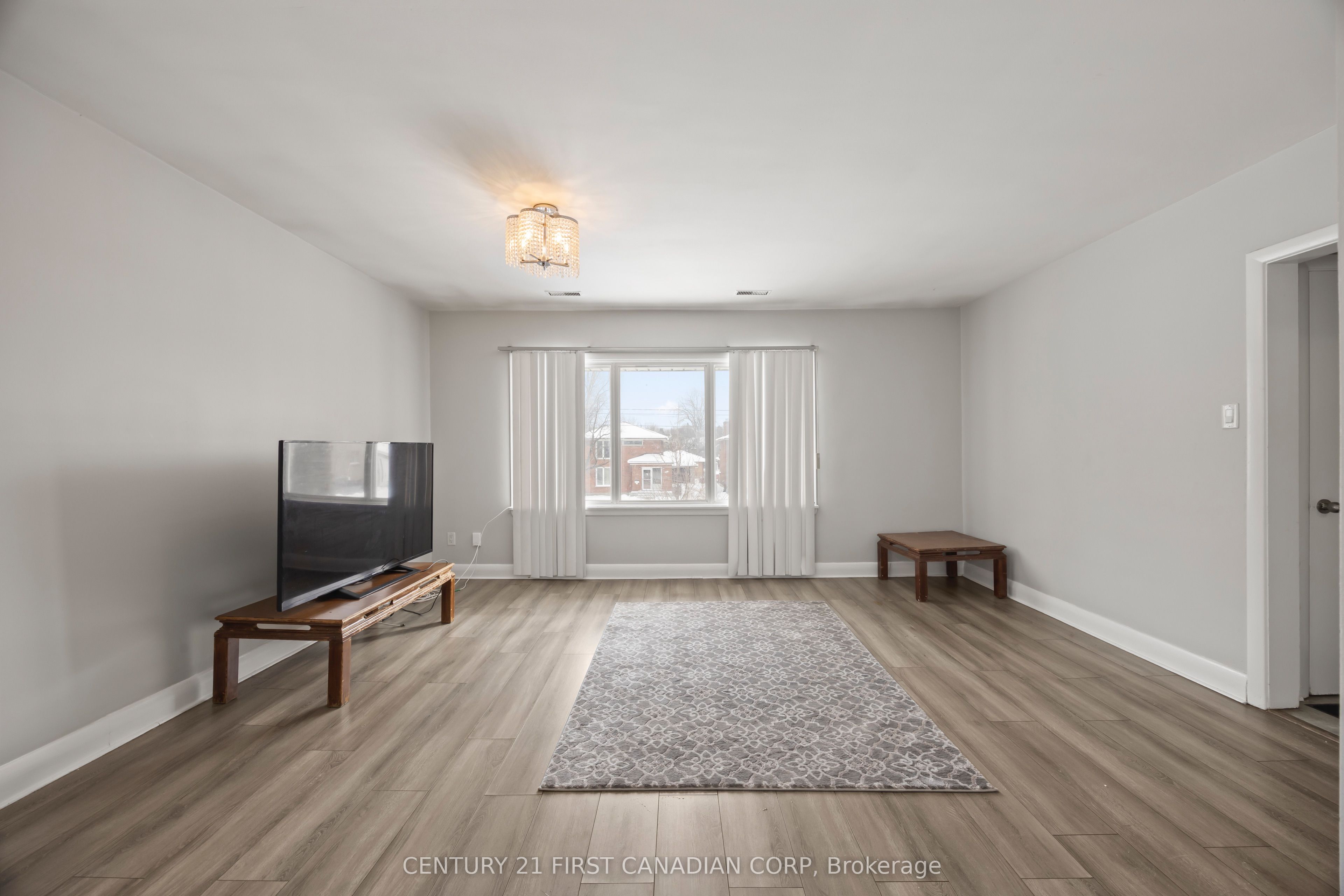 664 Cheapside Street Property Photo 15