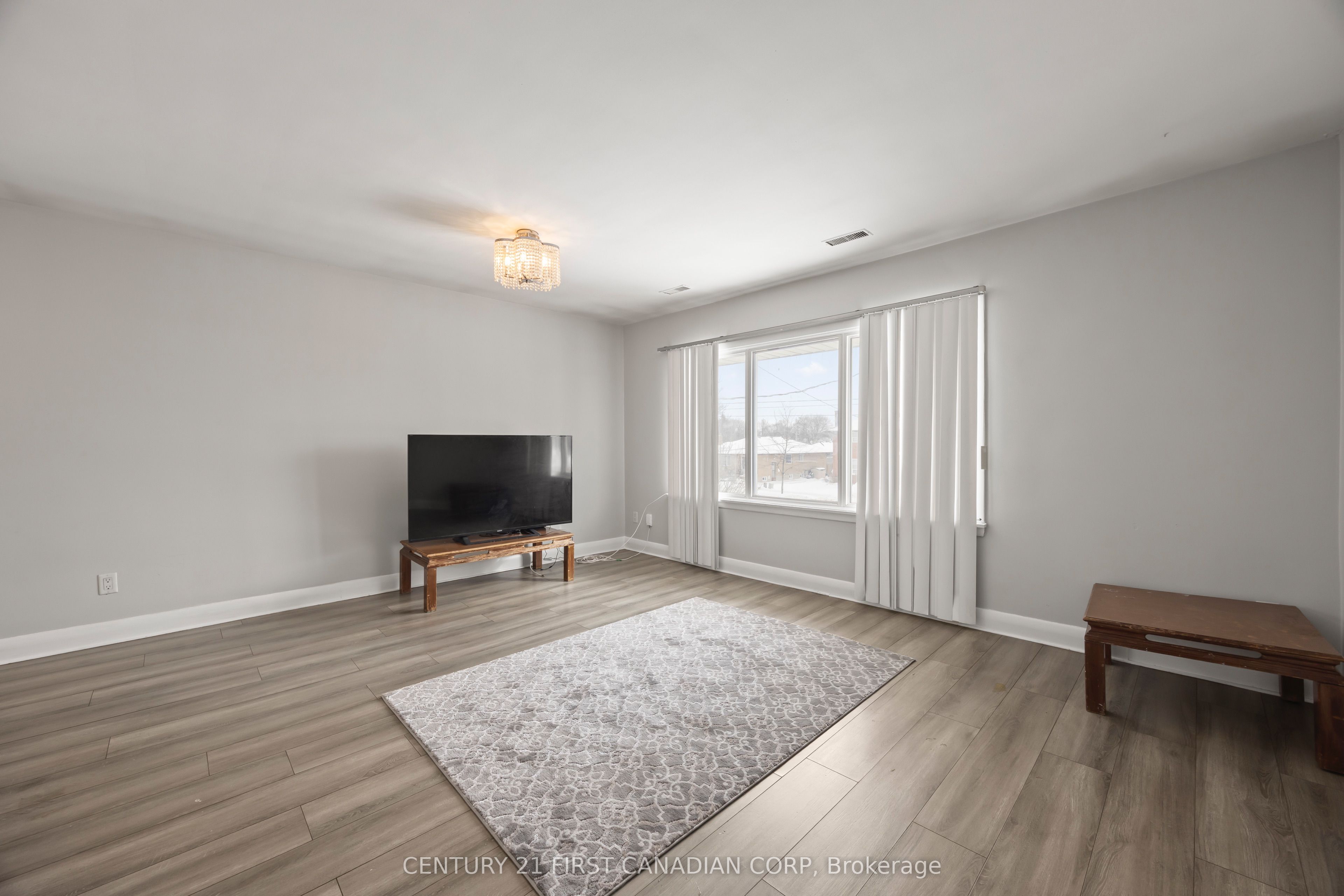 664 Cheapside Street Property Photo 16