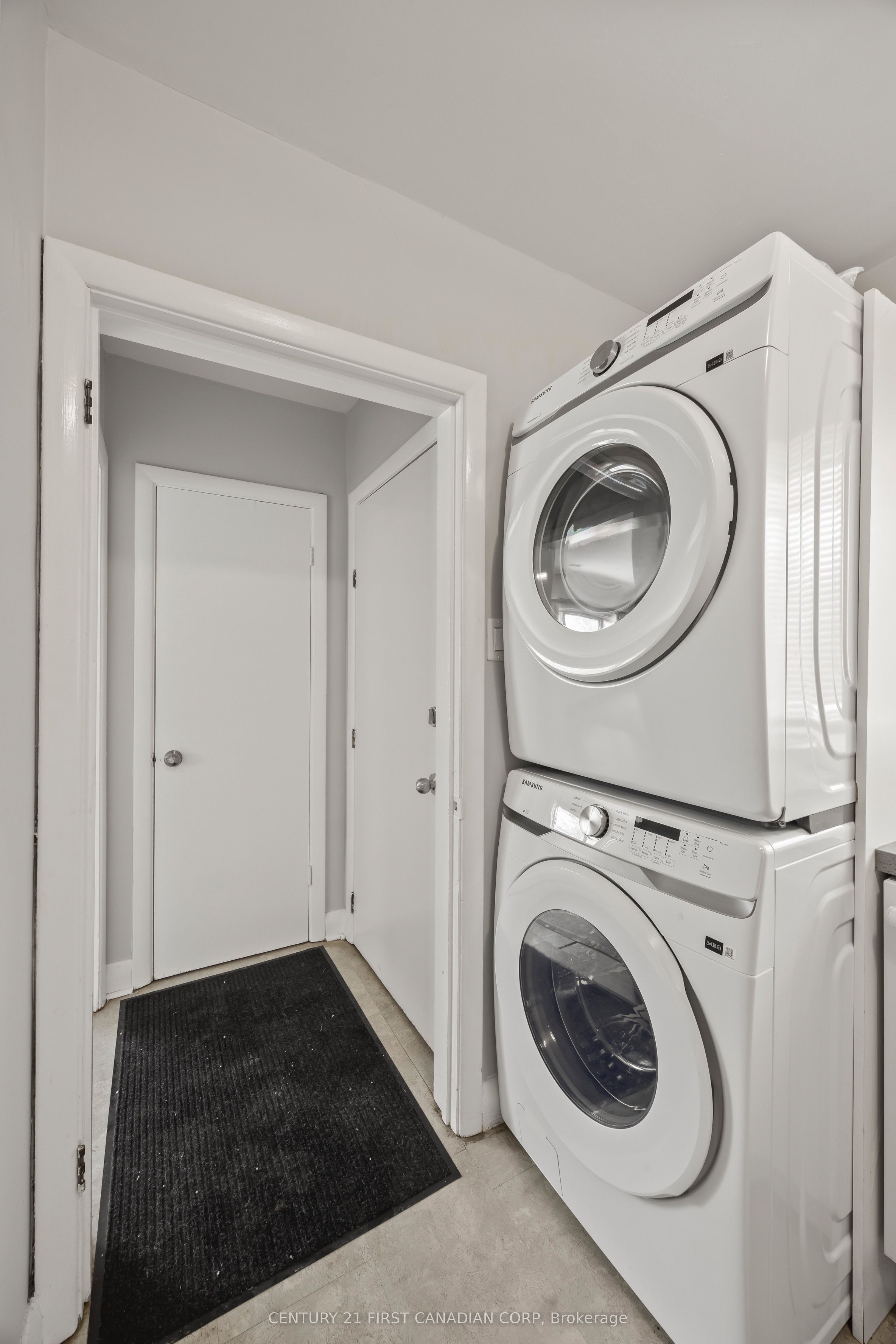 664 Cheapside Street Property Photo 19