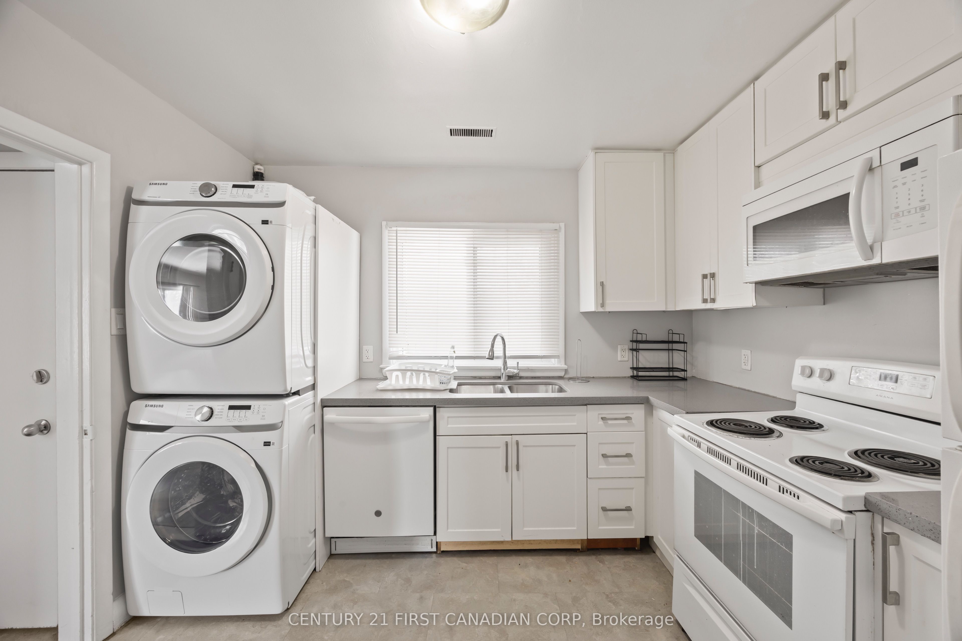 664 Cheapside Street Property Photo 20