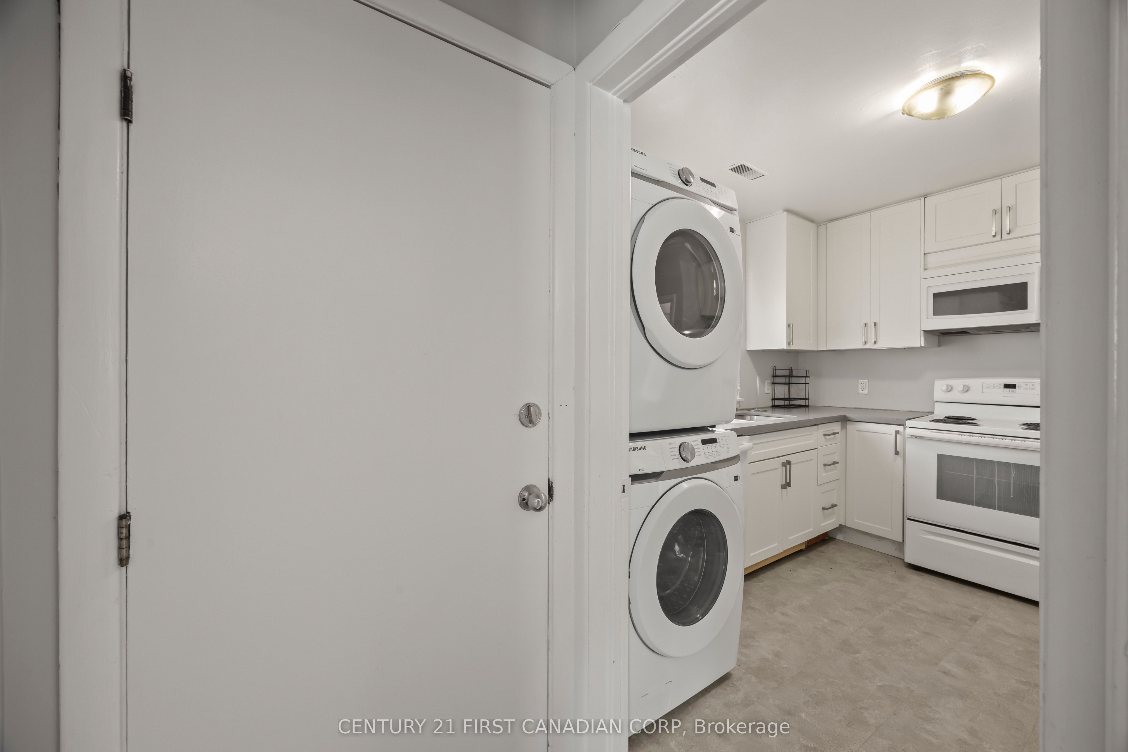 664 Cheapside Street Property Photo 22
