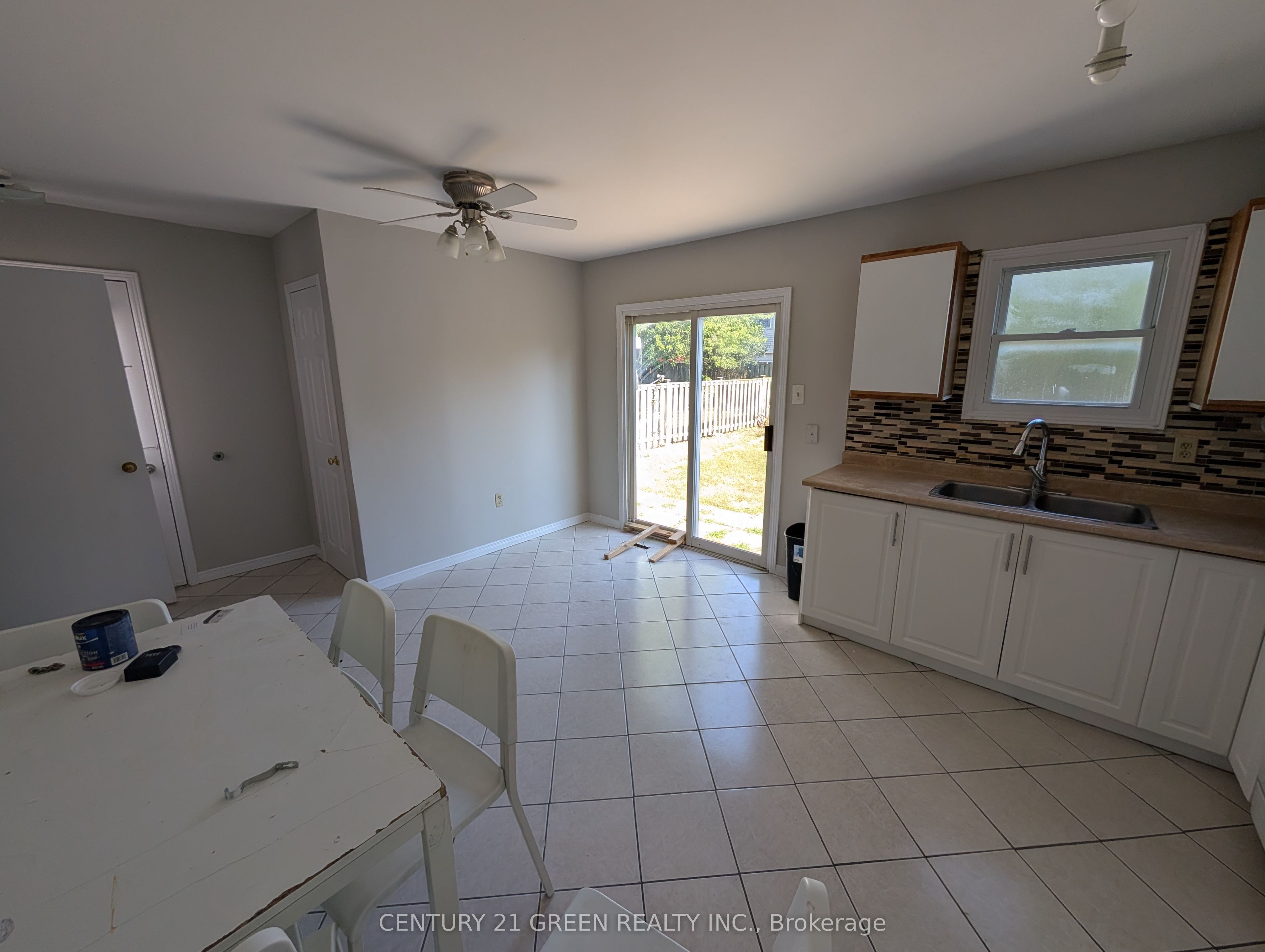 61 Ashley Crescent Property Photo 7