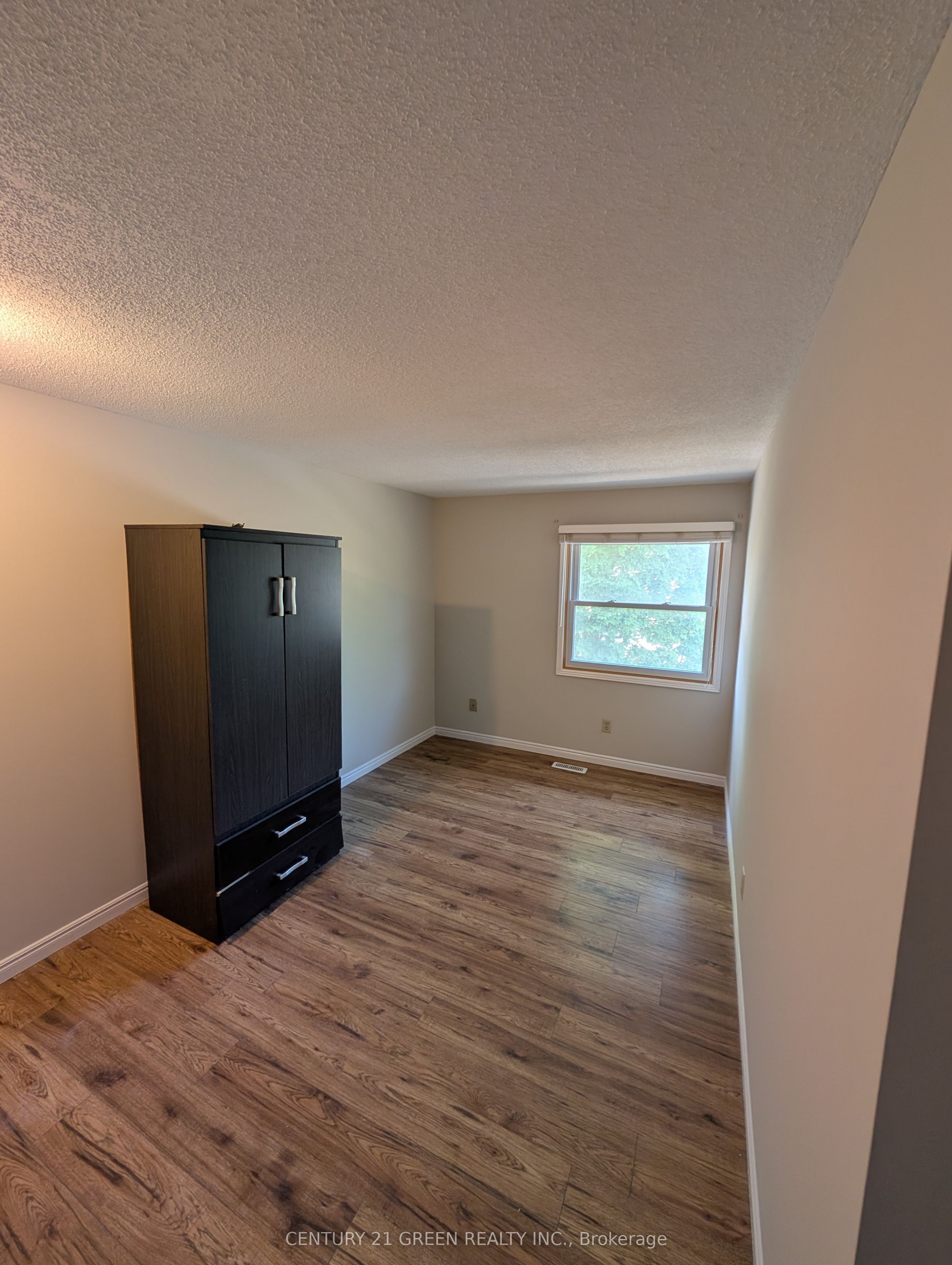 61 Ashley Crescent Property Photo 20