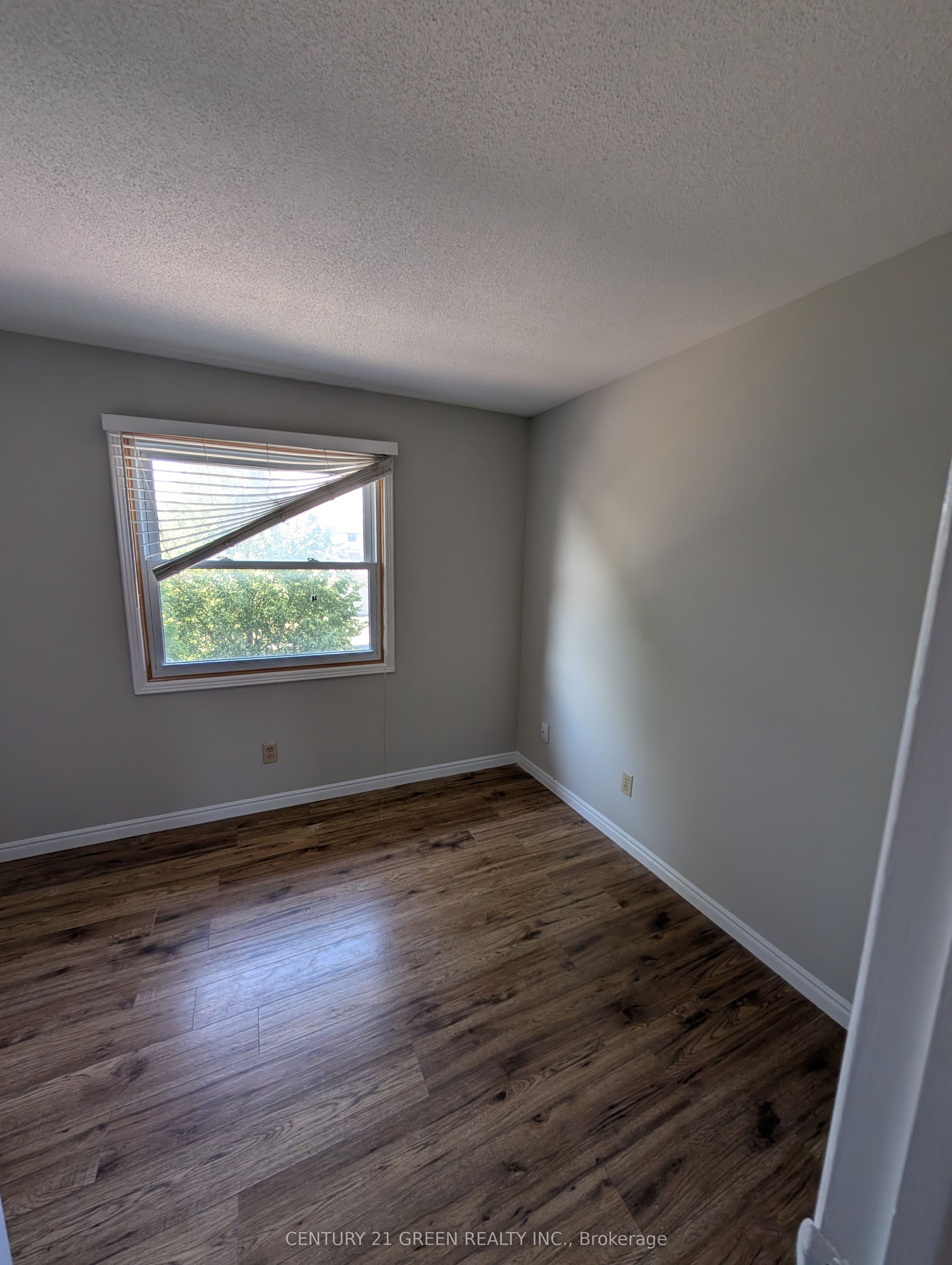 61 Ashley Crescent Property Photo 22