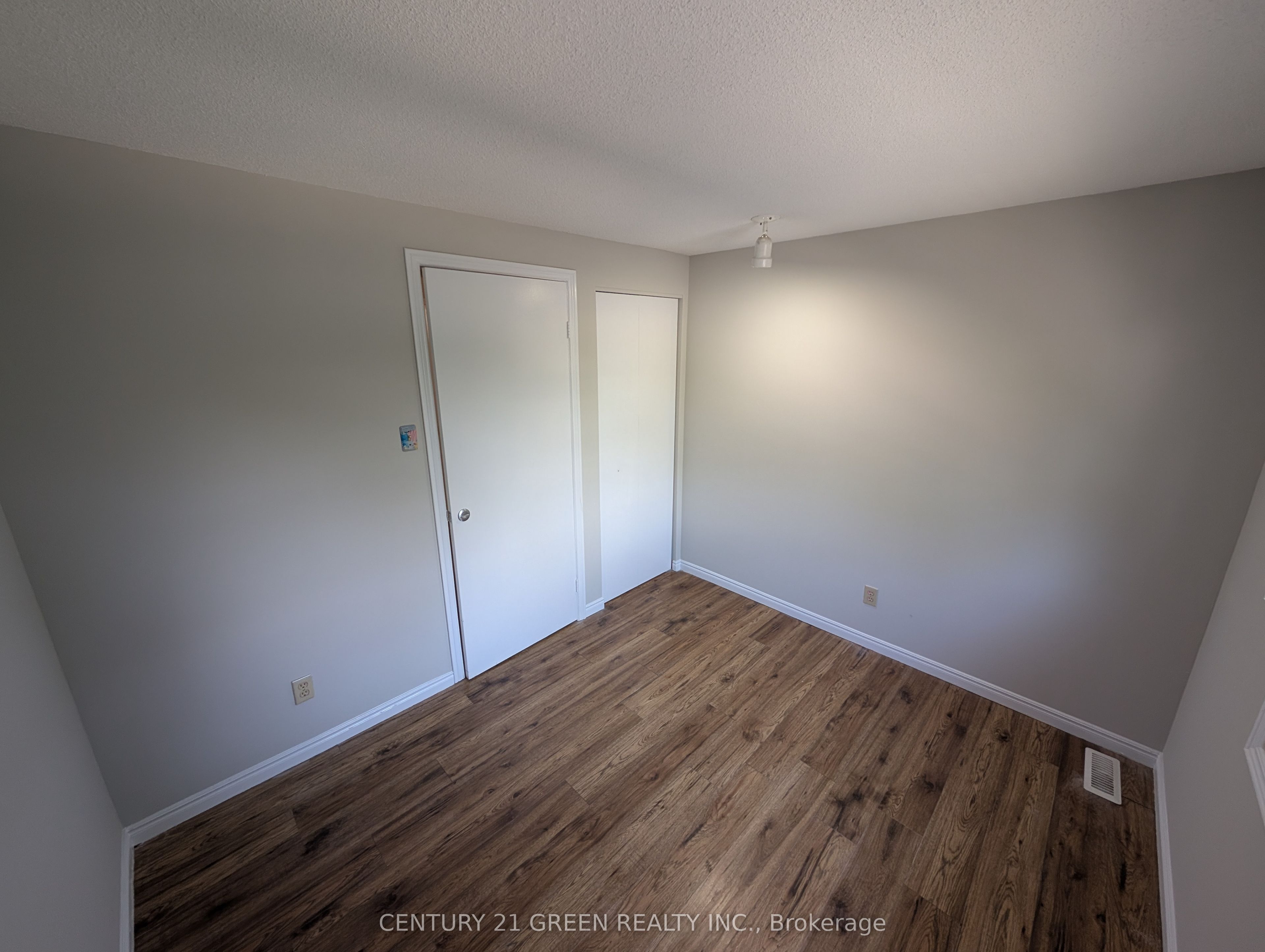 61 Ashley Crescent Property Photo 24