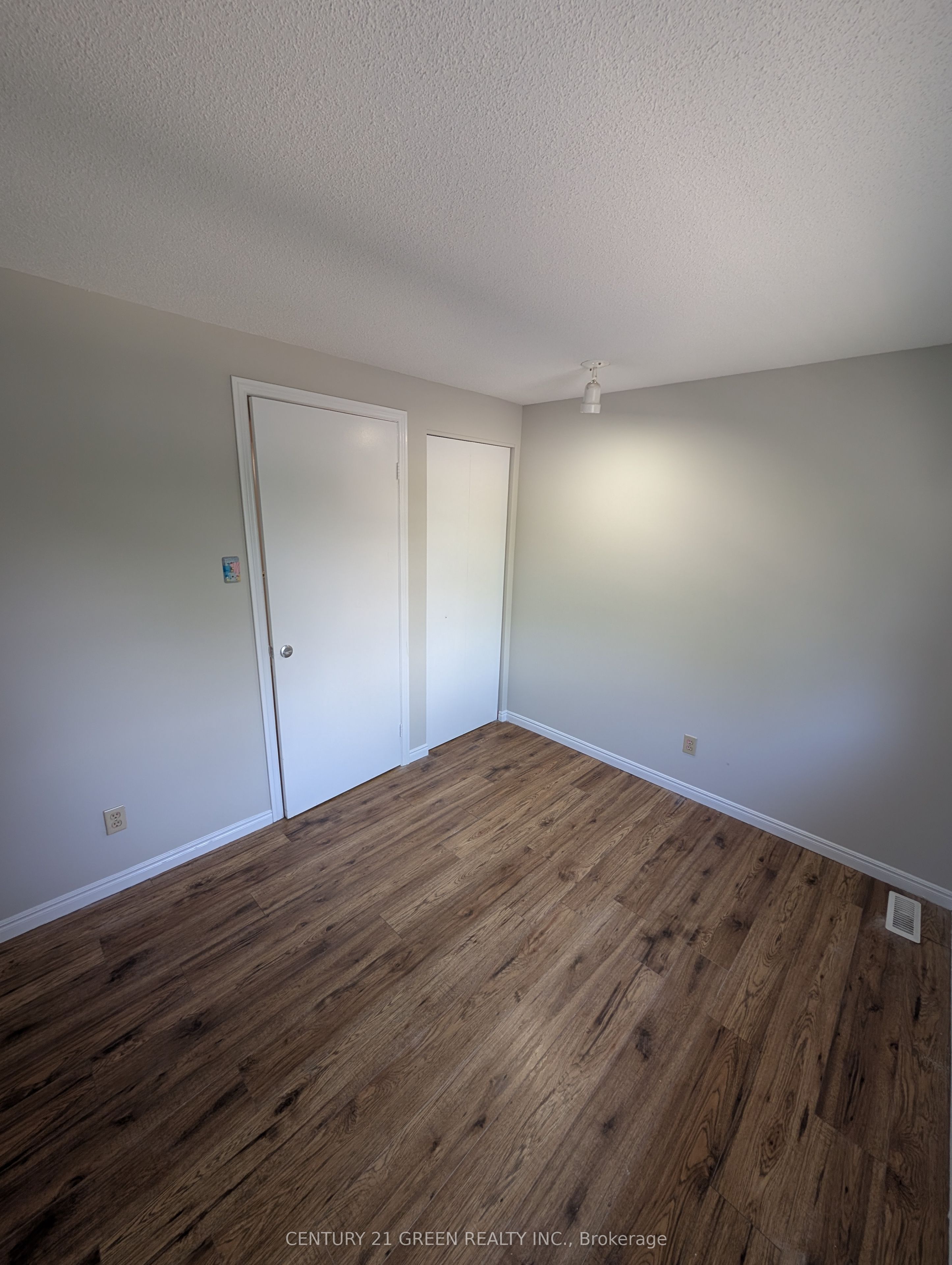 61 Ashley Crescent Property Photo 25