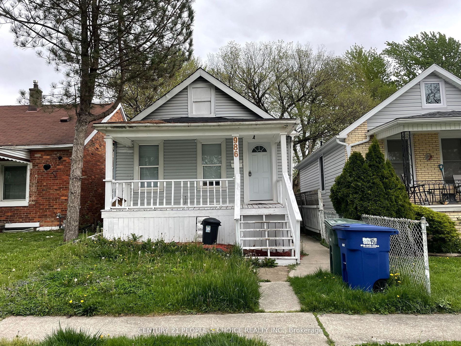 986 Bridge Avenue Property Photo 1