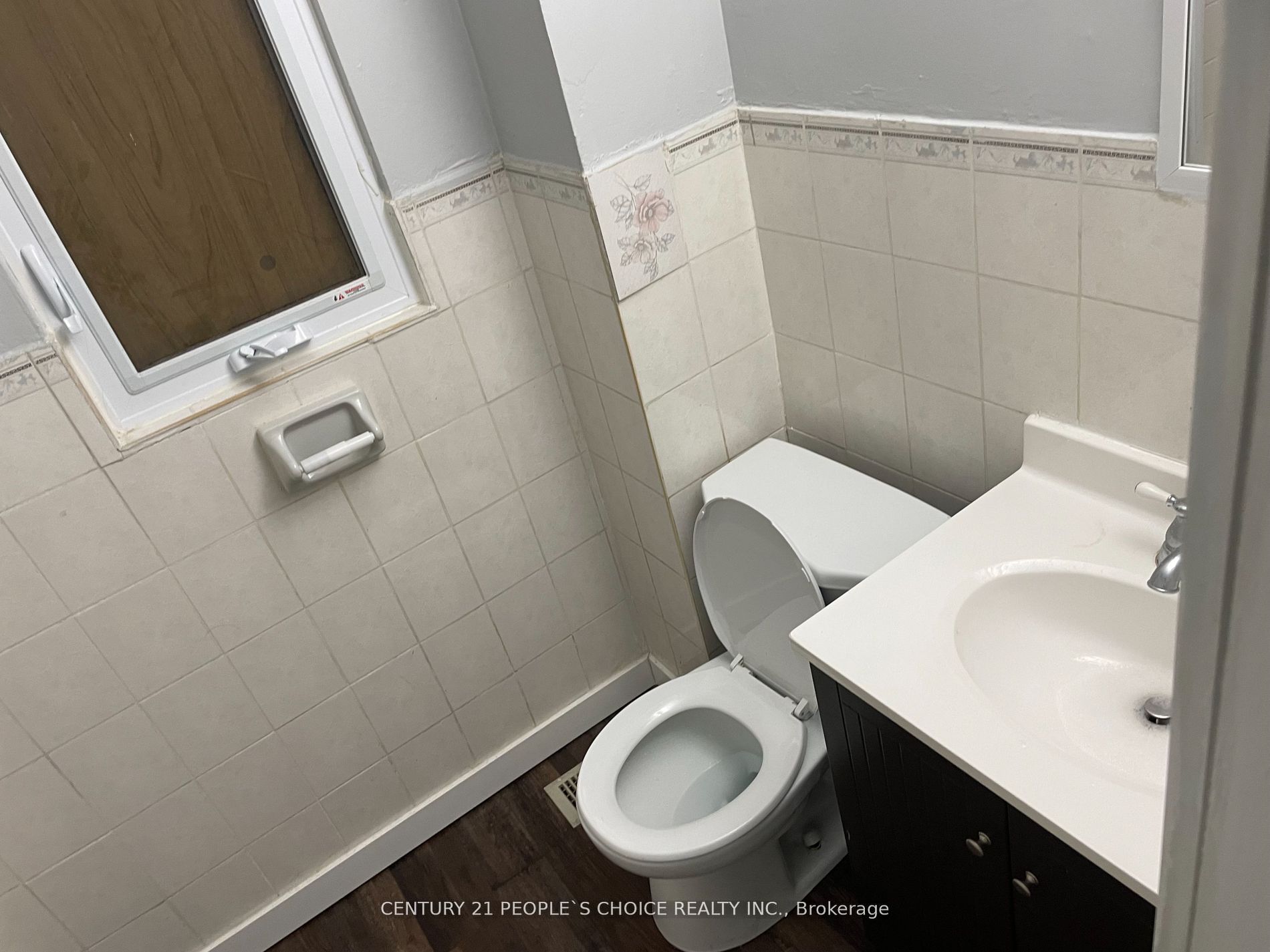 986 Bridge Avenue Property Photo 6