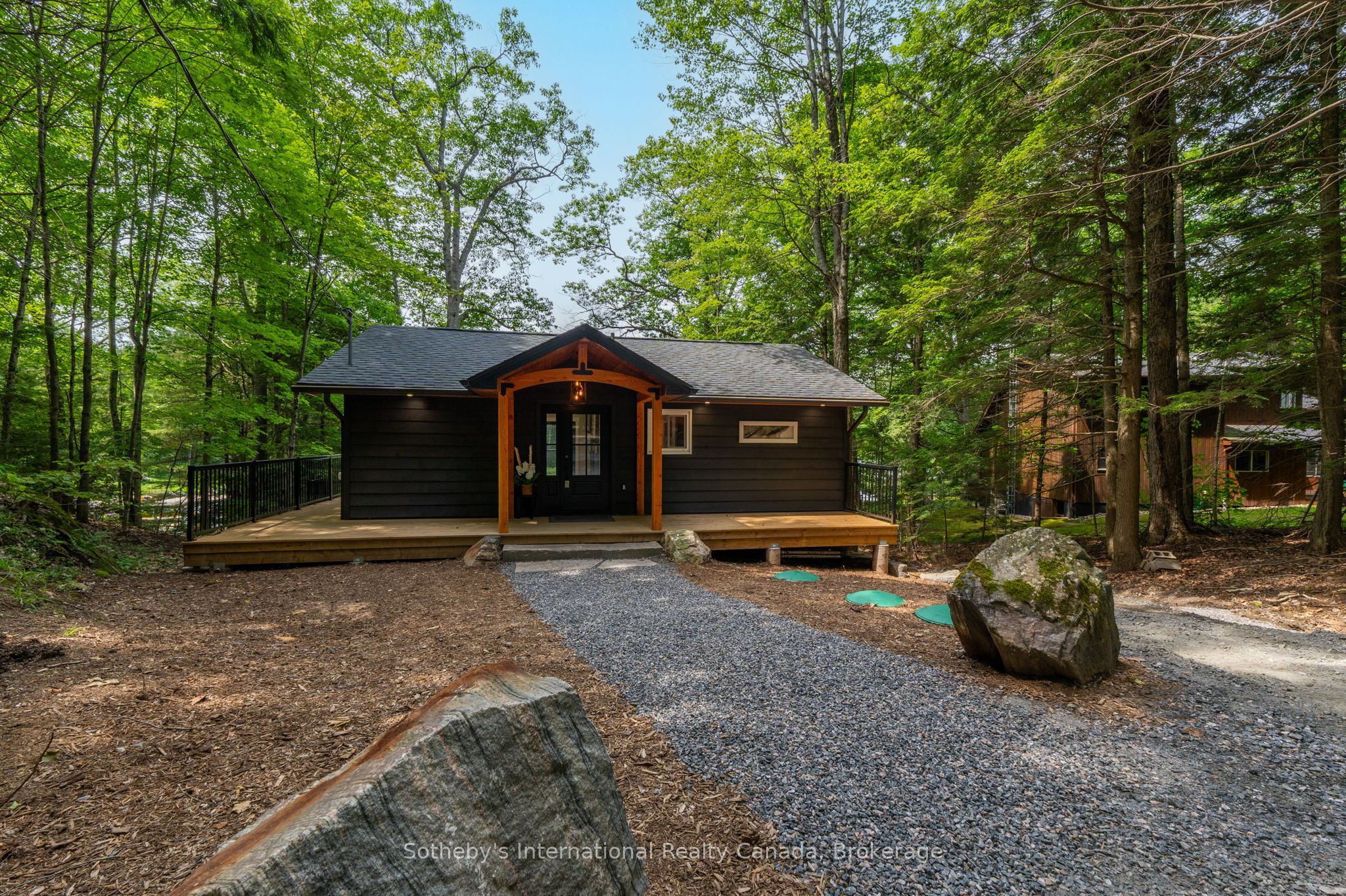 1023 Strachan Point Road Property Photo 19
