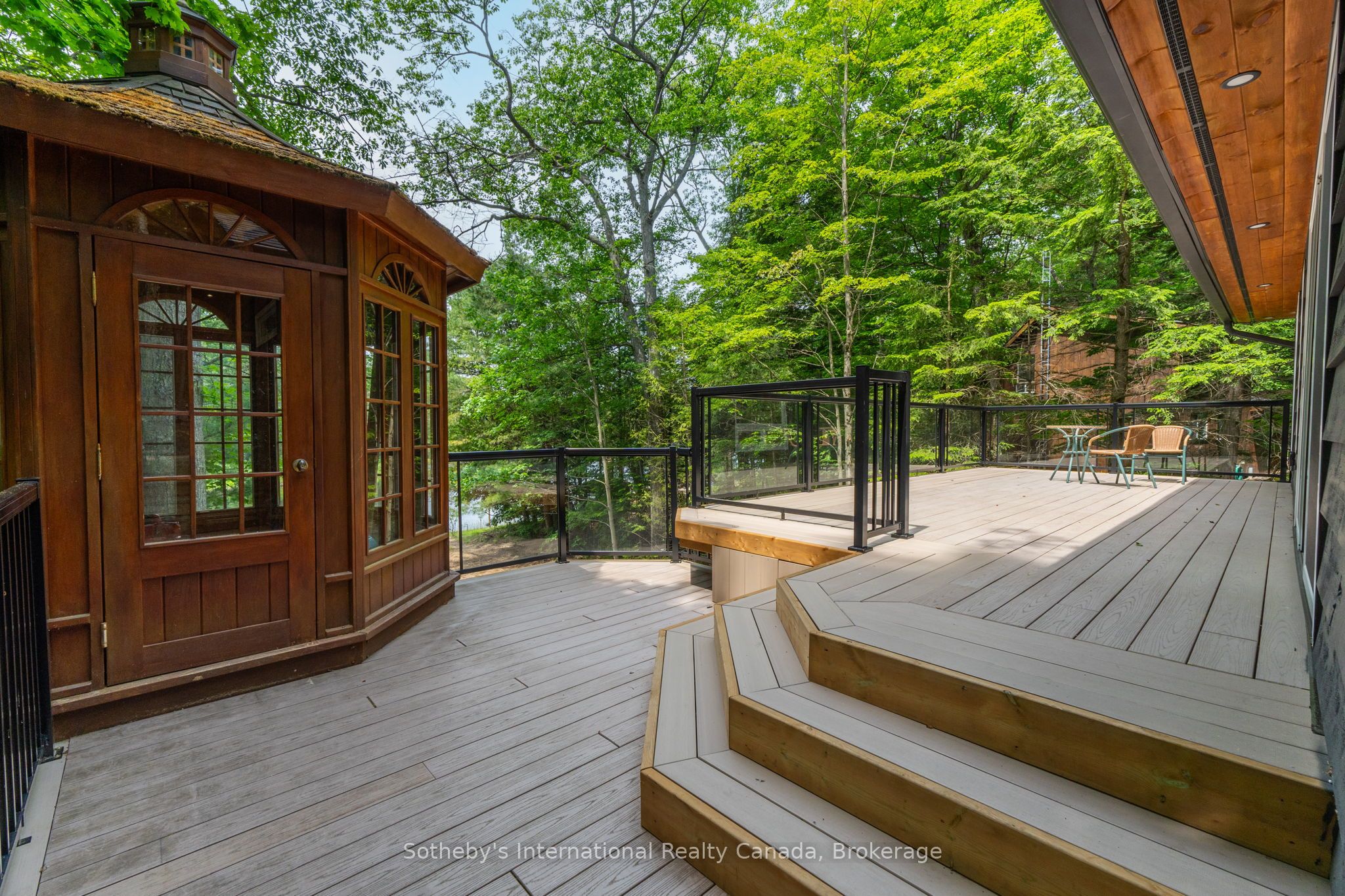 1023 Strachan Point Road Property Photo 21