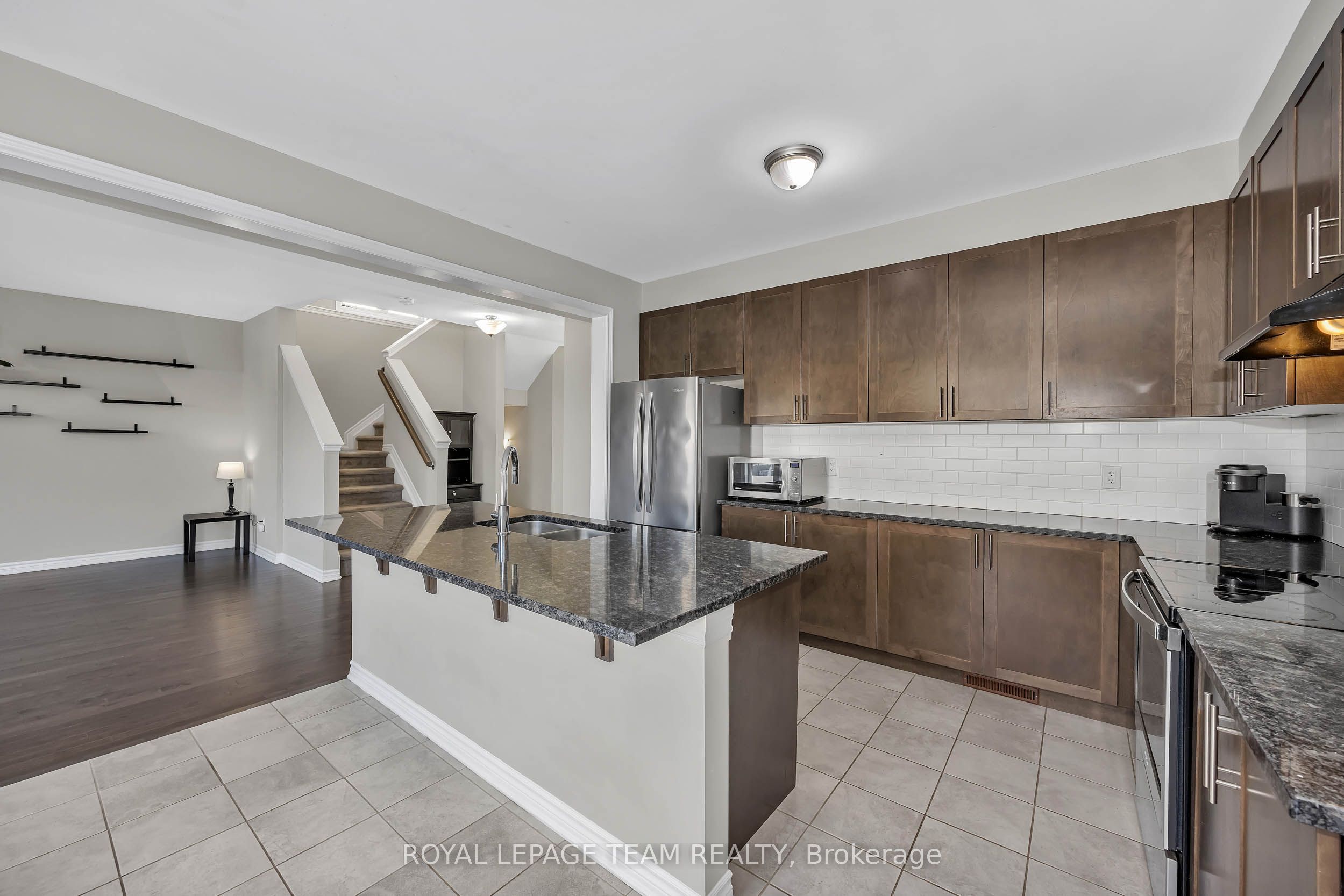 3209 Harvester Crescent Property Photo 13