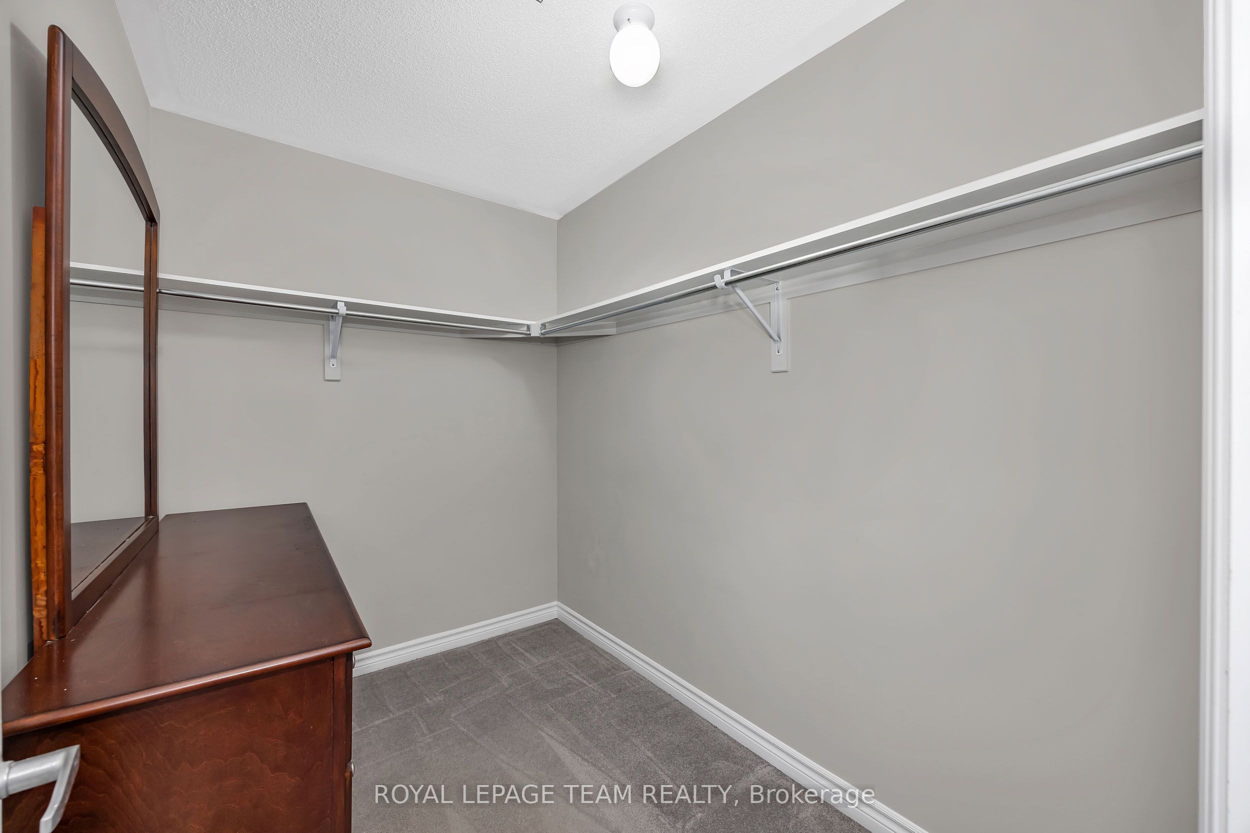 3209 Harvester Crescent Property Photo 24
