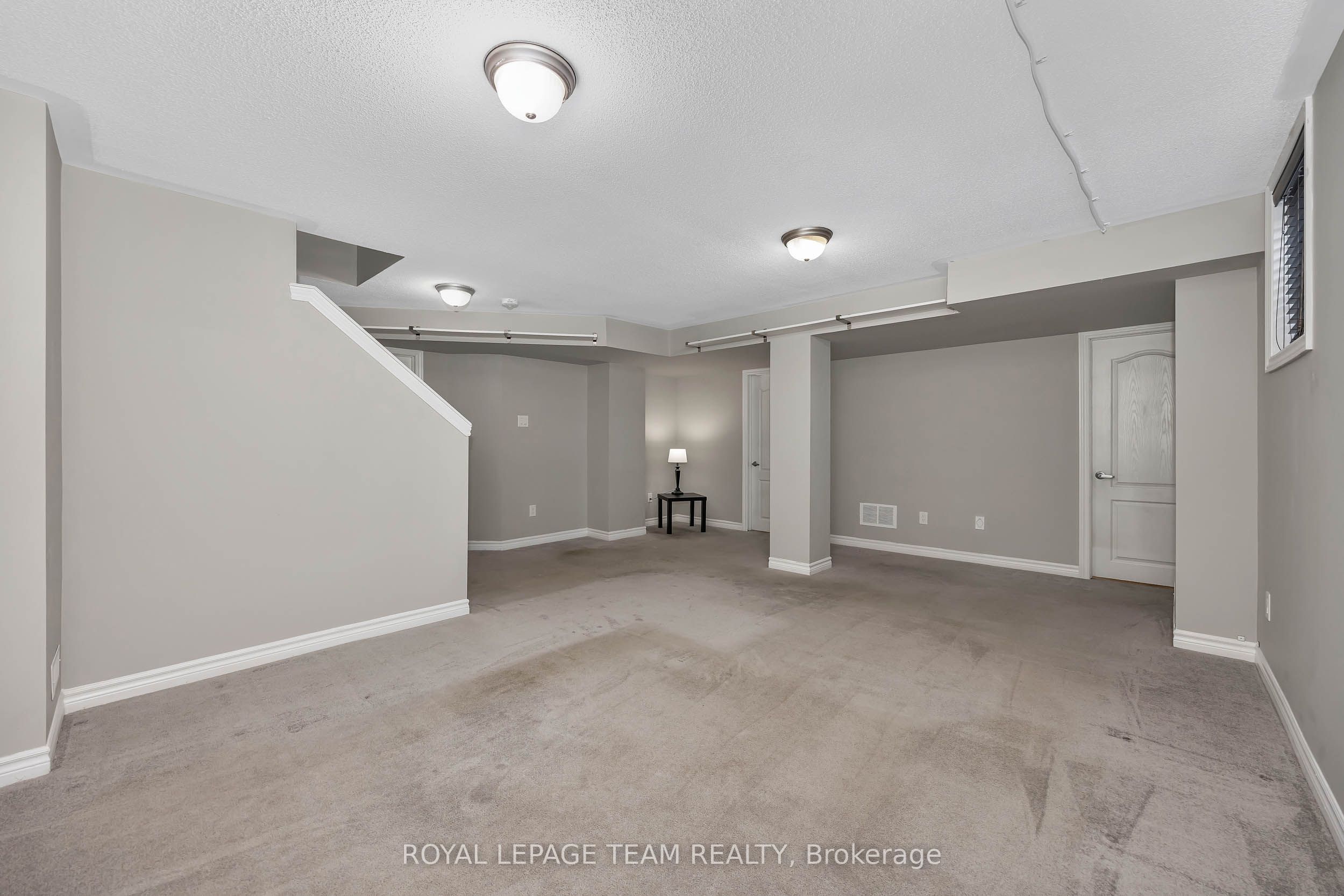 3209 Harvester Crescent Property Photo 36